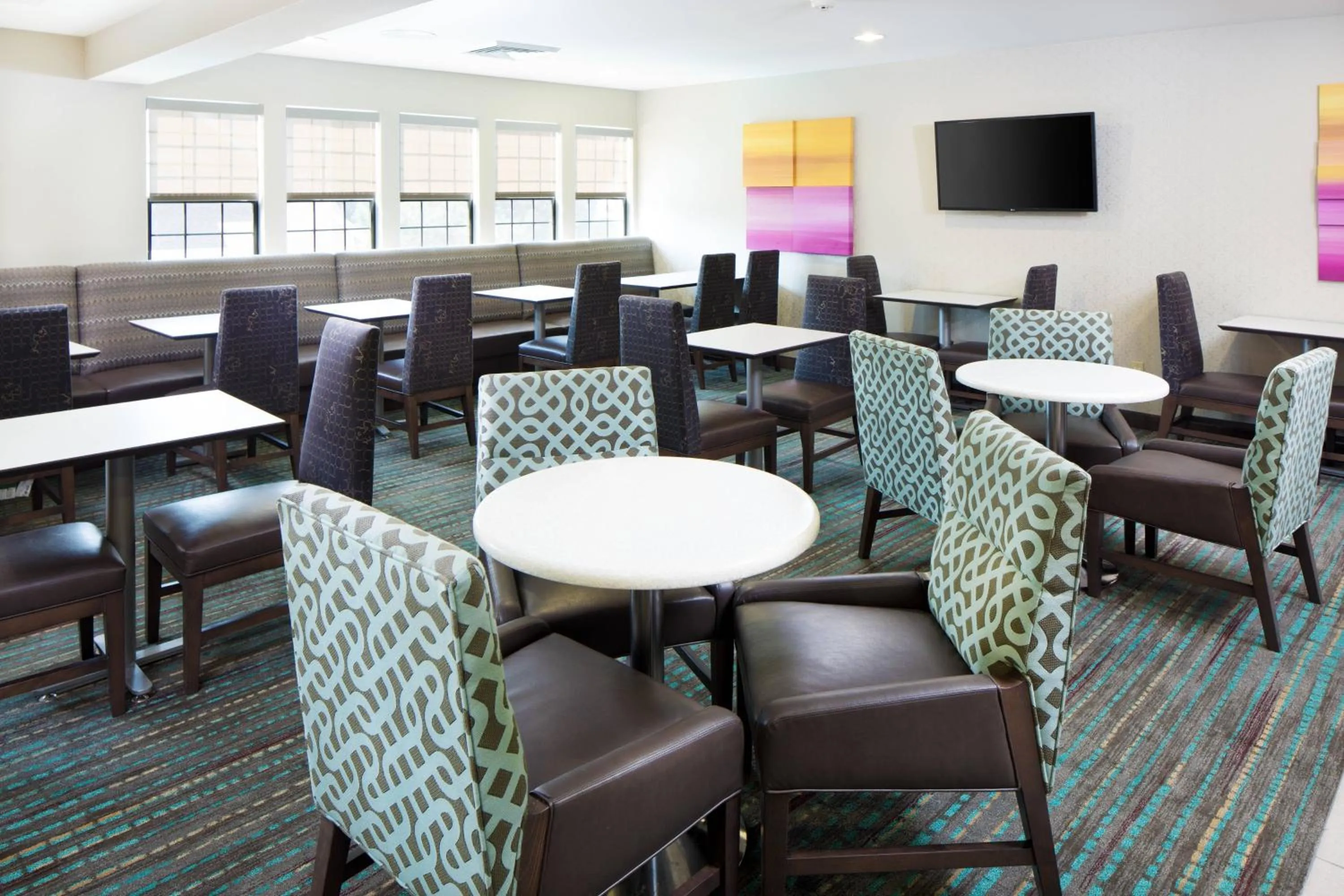 Restaurant/places to eat in Residence Inn Denver Downtown