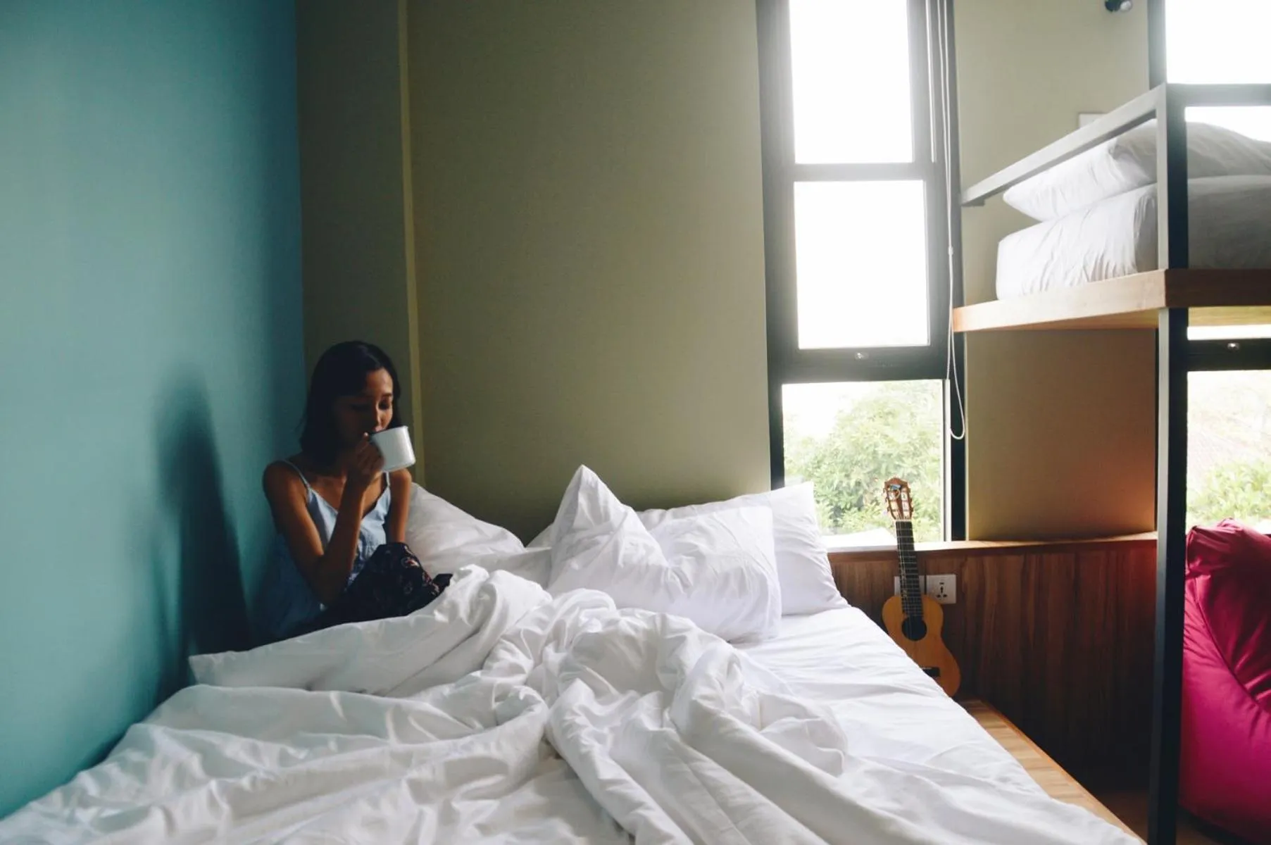 Property building, Bed in Cara Cara Inn