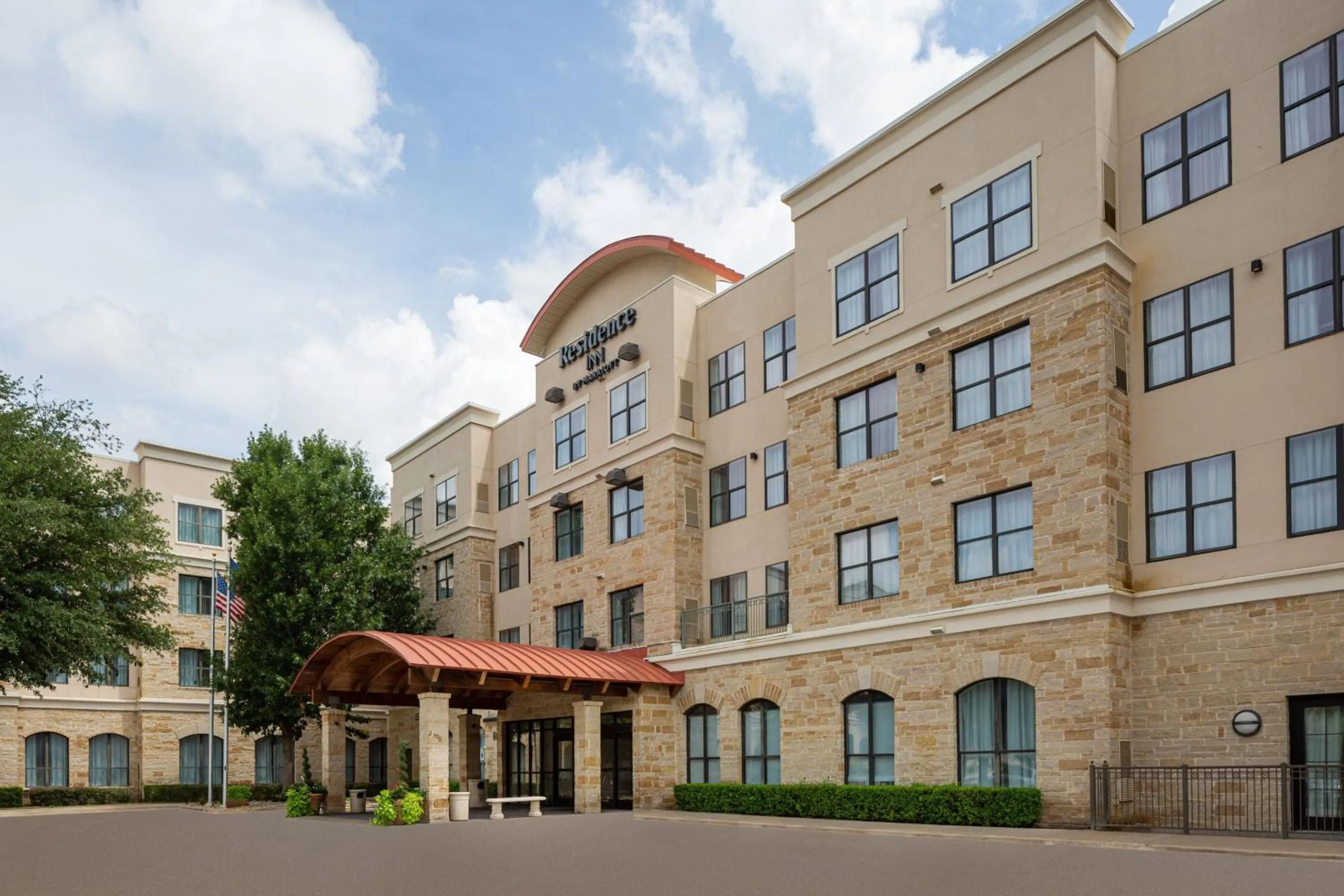 Property building in Residence Inn Fort Worth Cultural District