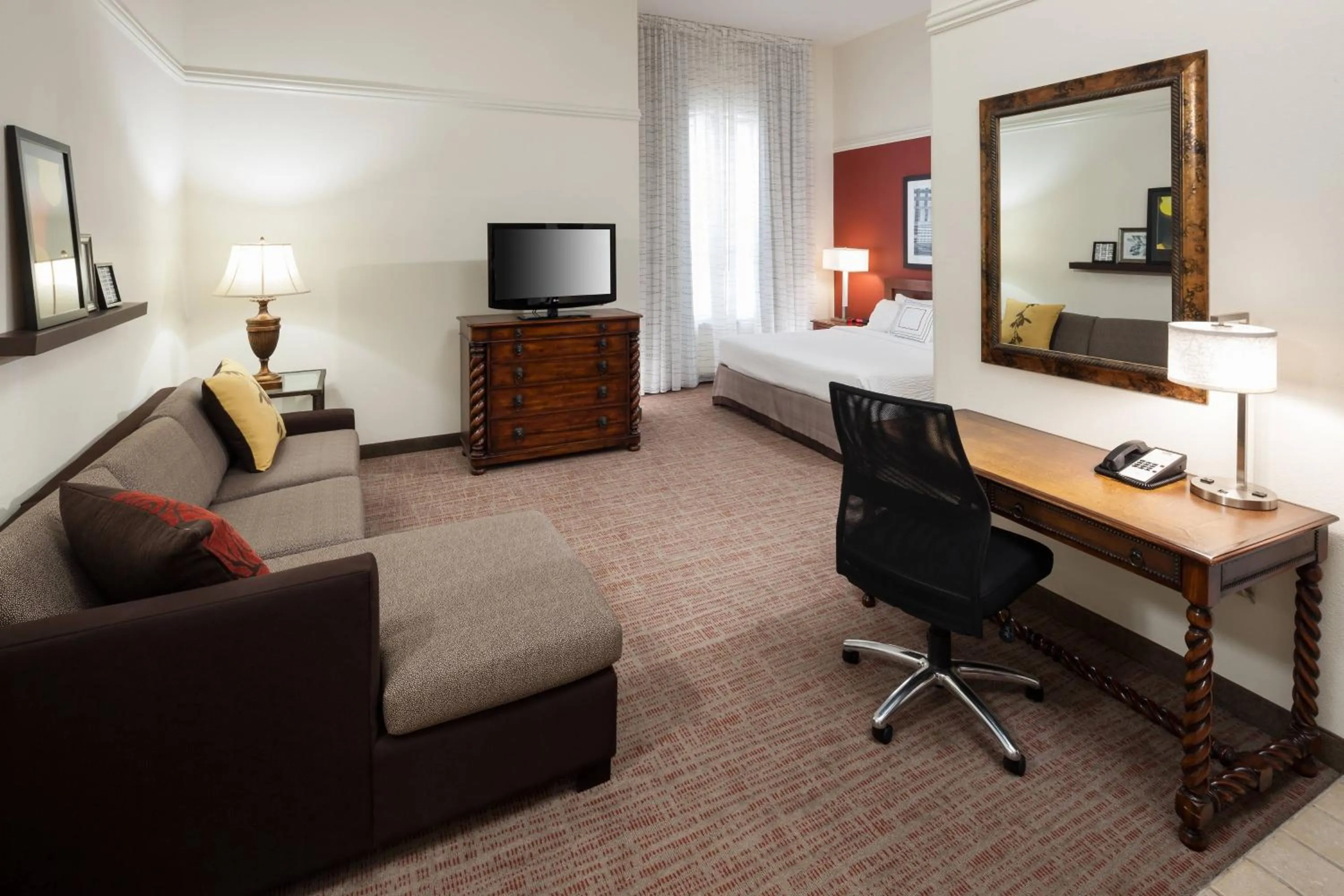 Bedroom, Bed in Residence Inn Fort Worth Cultural District