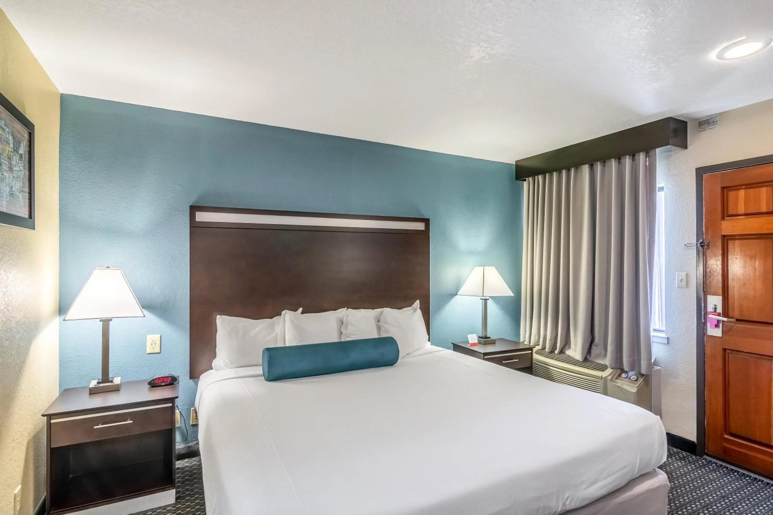 Bed in Glenridge Inn Glendale - Pasadena