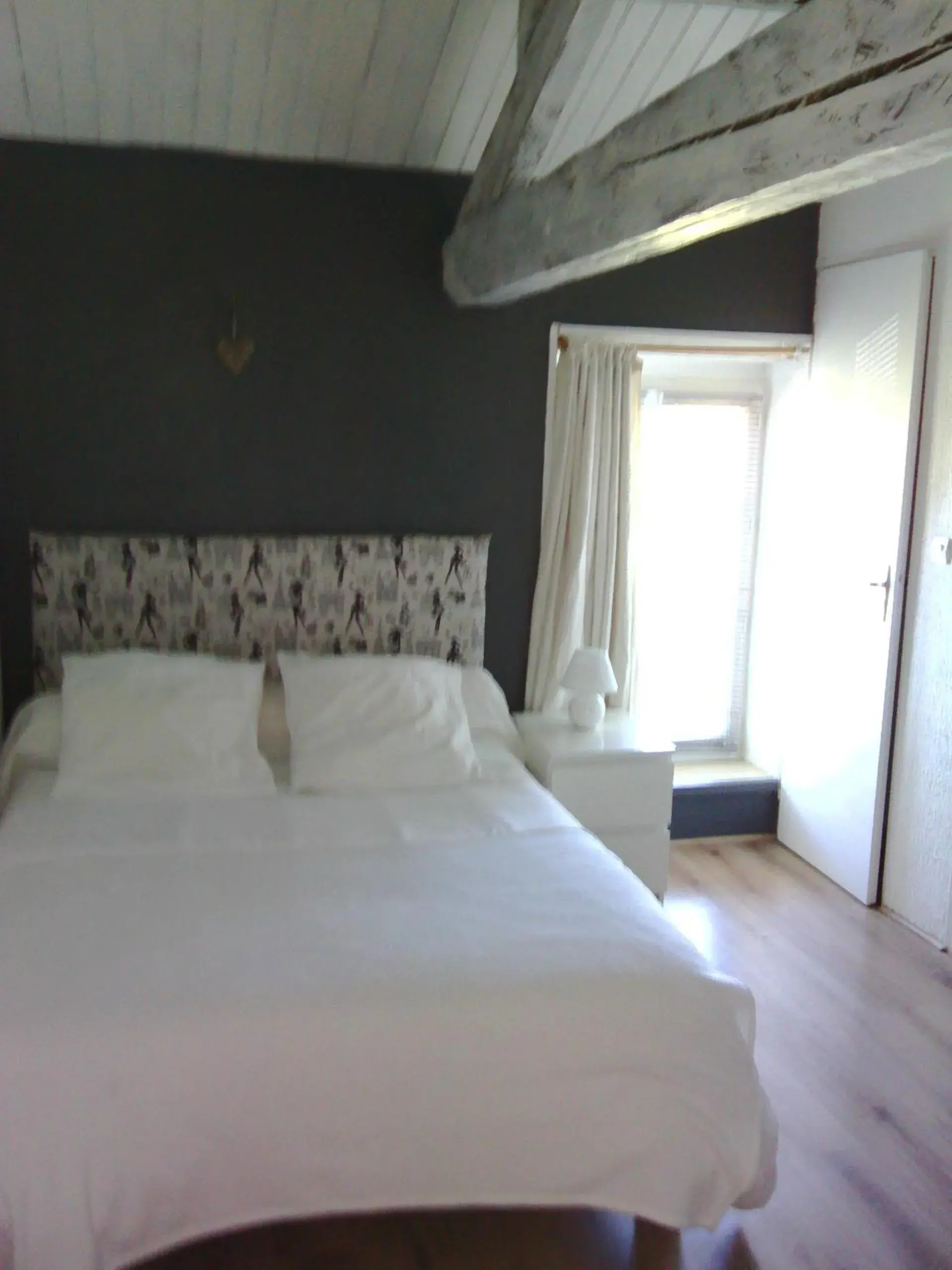 Double Room with Private Bathroom - single occupancy in la Rosaliere Double Room with Private Bathroom - single occupancy in la Rosaliere