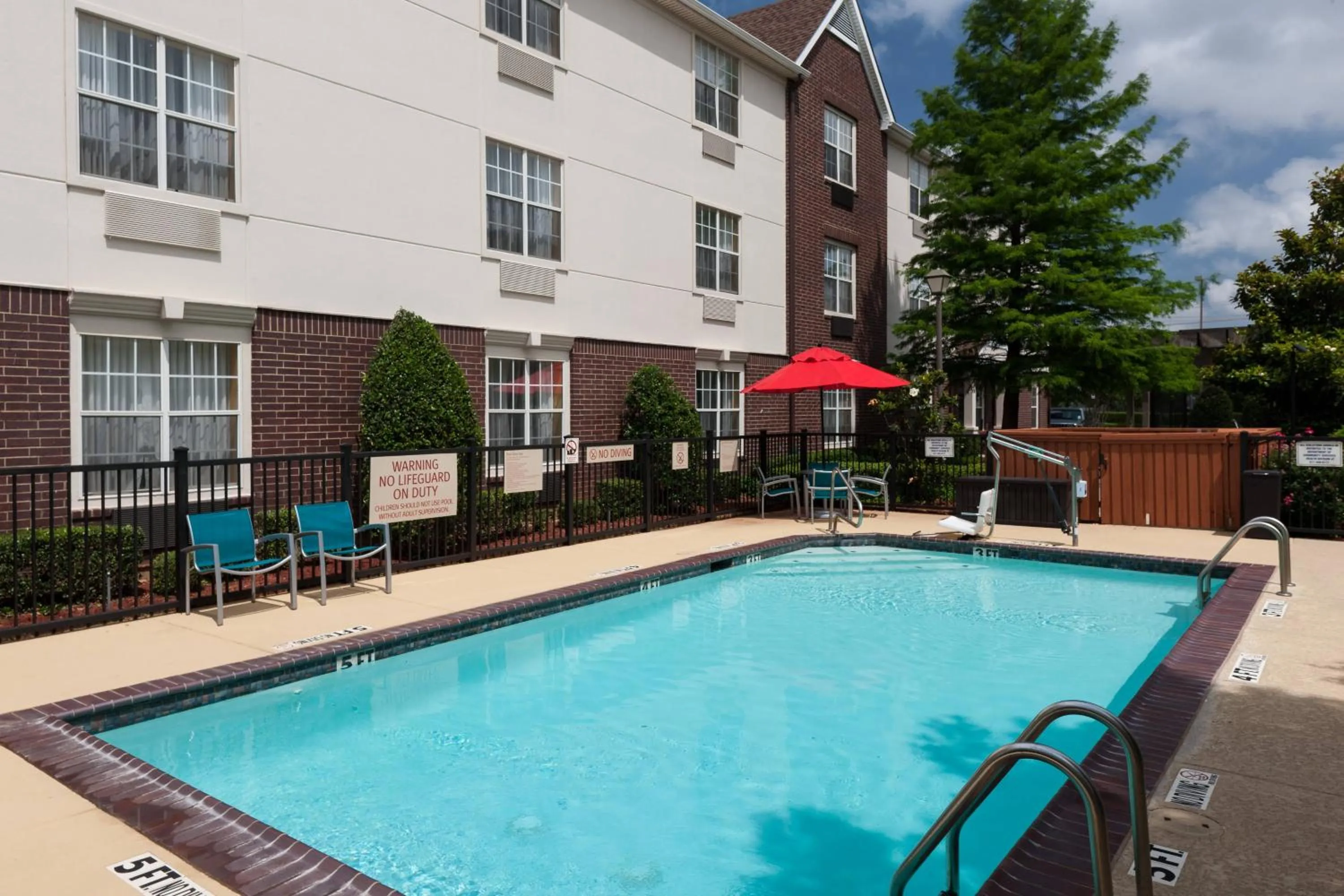 Swimming pool in TownePlace Suites Dallas Arlington North