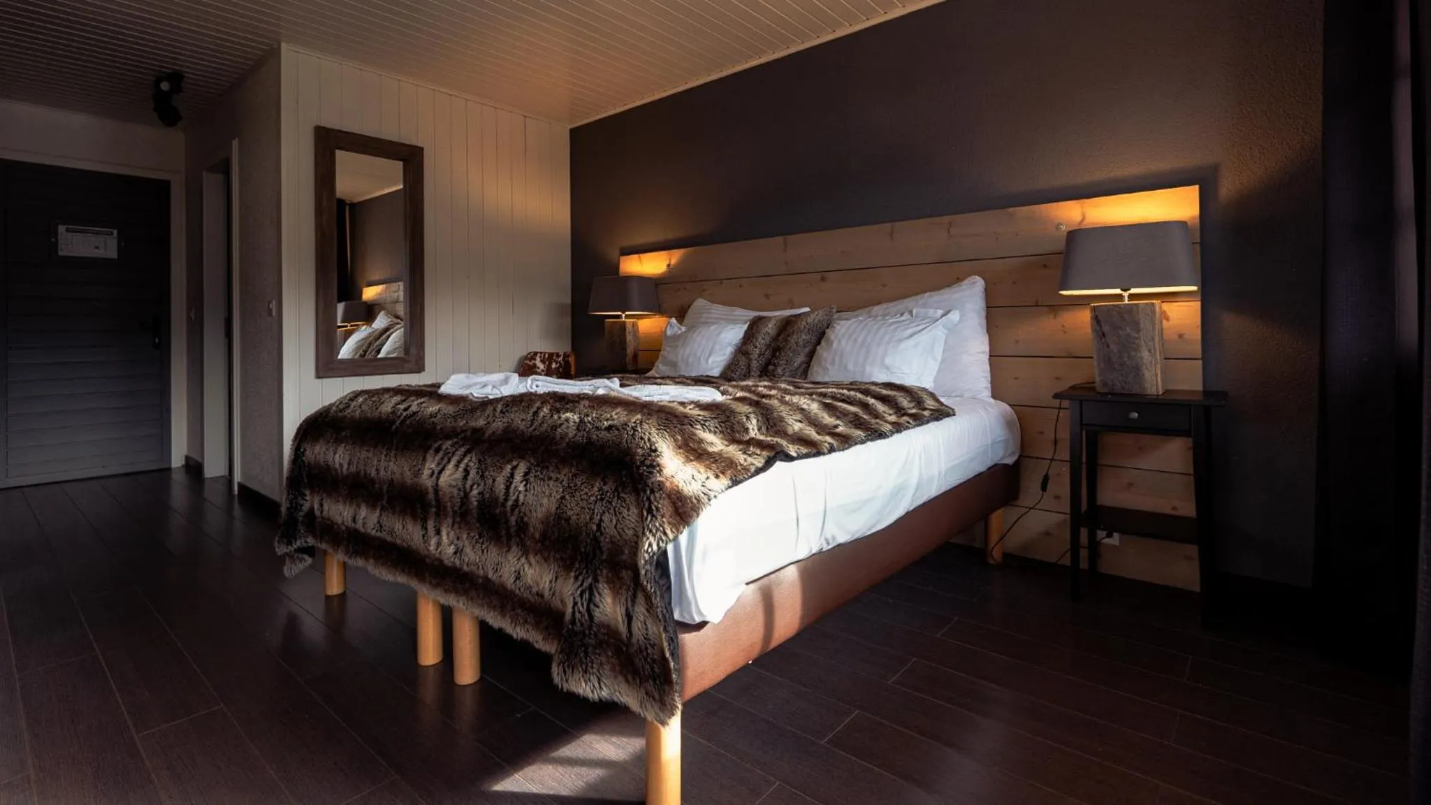 Bed in Champoussin Lodge