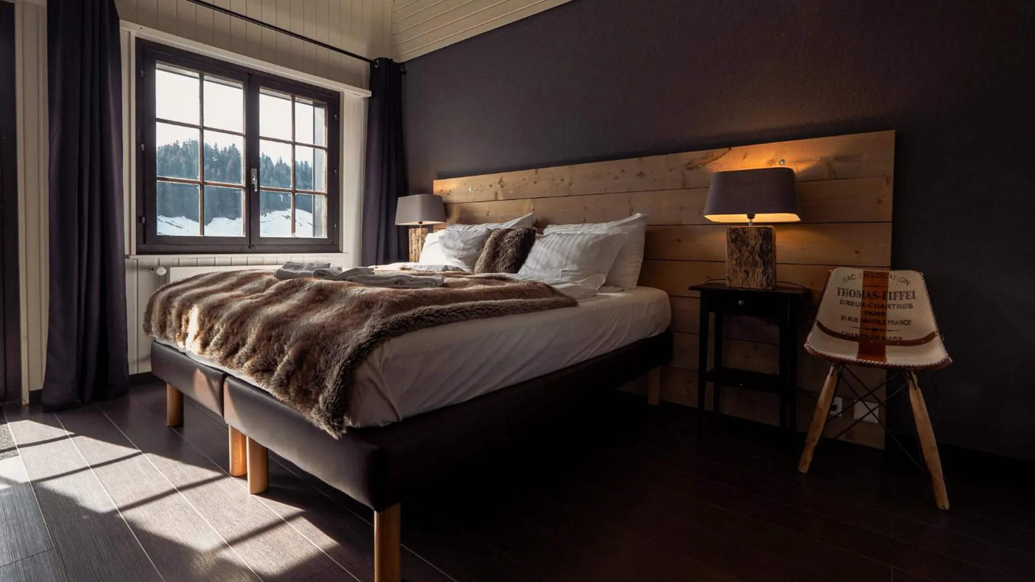 Bed in Champoussin Lodge