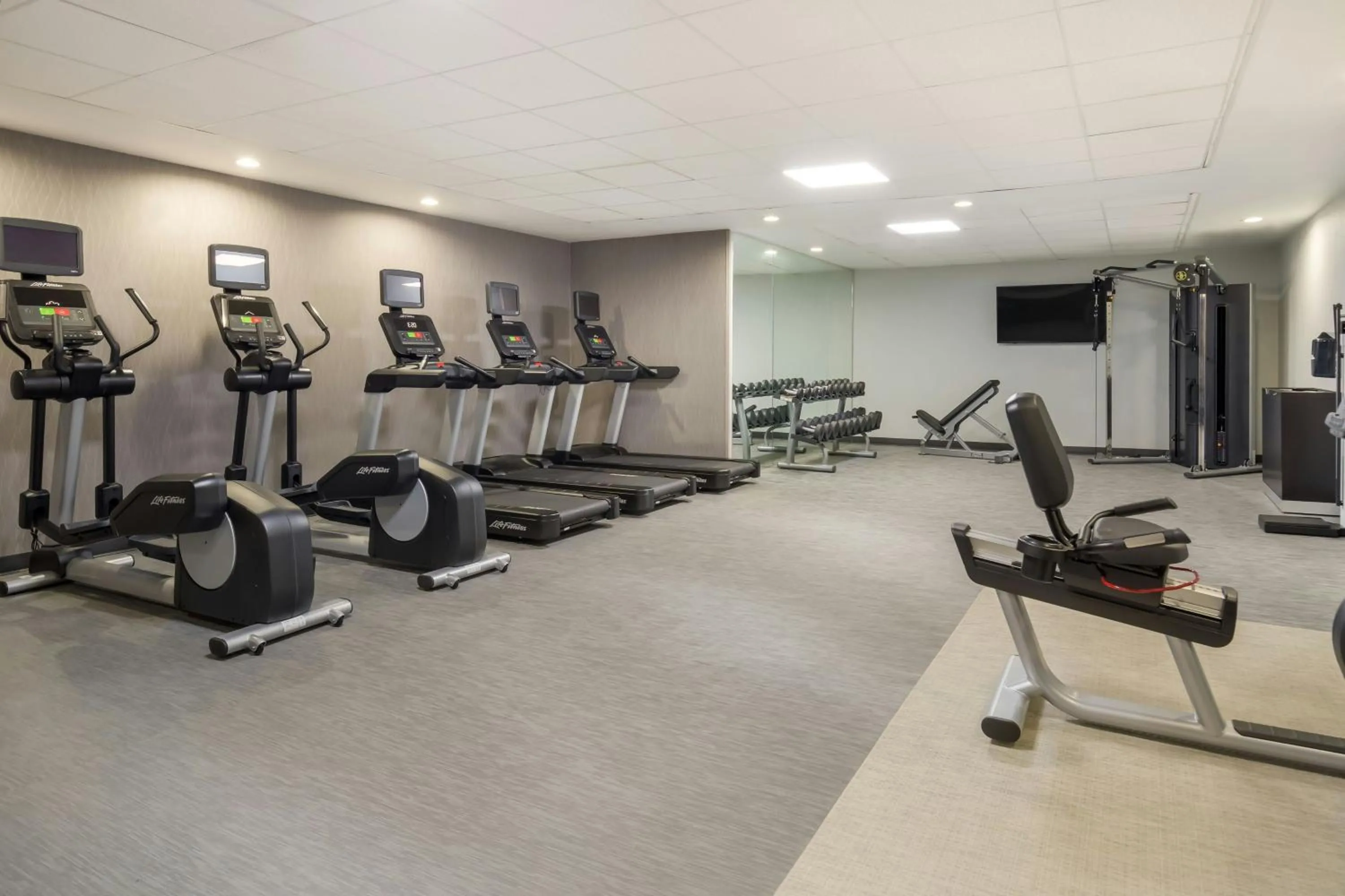 Fitness centre/facilities in Courtyard Rockaway-Mount Arlington