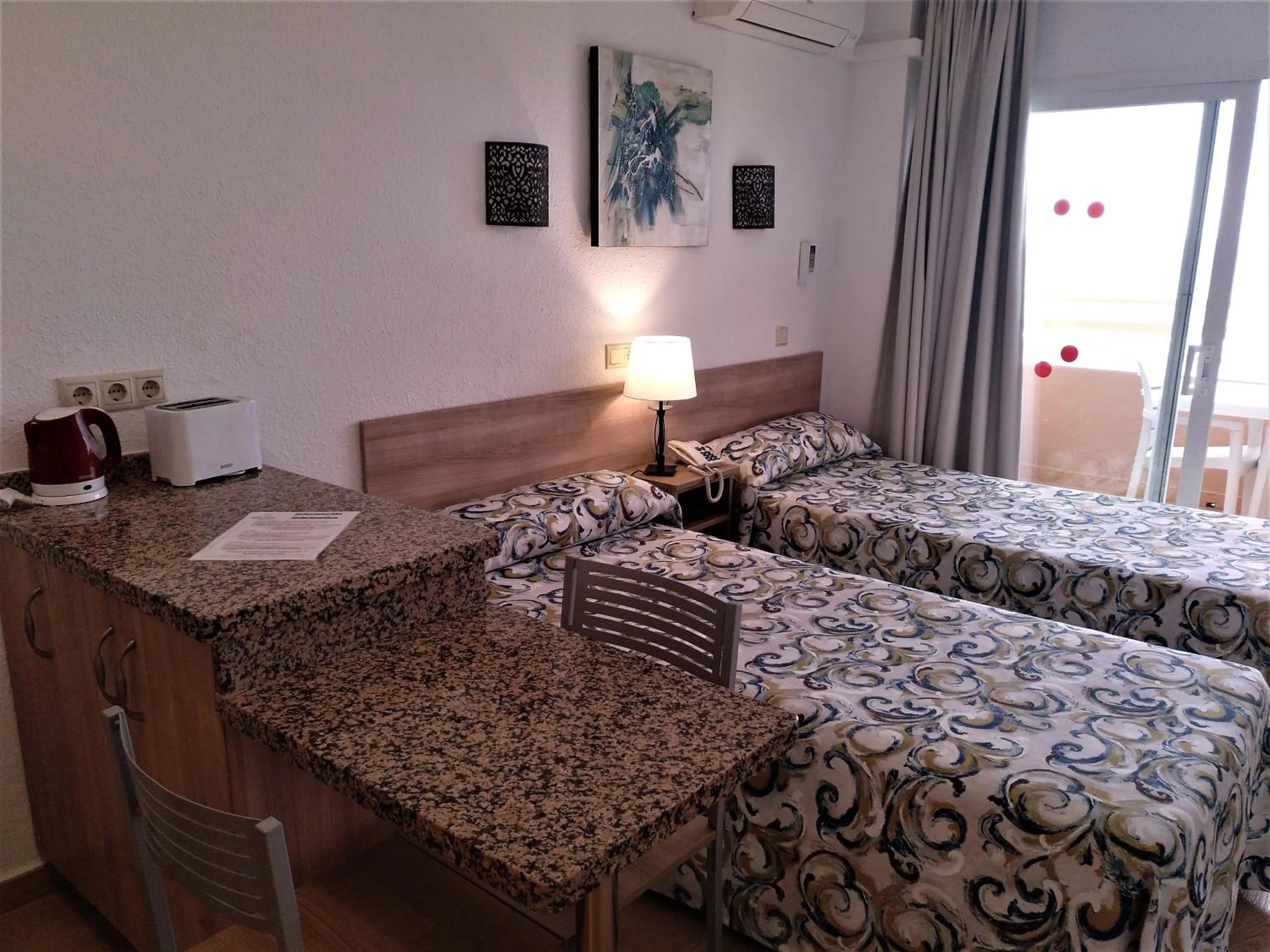 Decorative detail, Bed in Apartamentos Stella Maris - Marcari SL