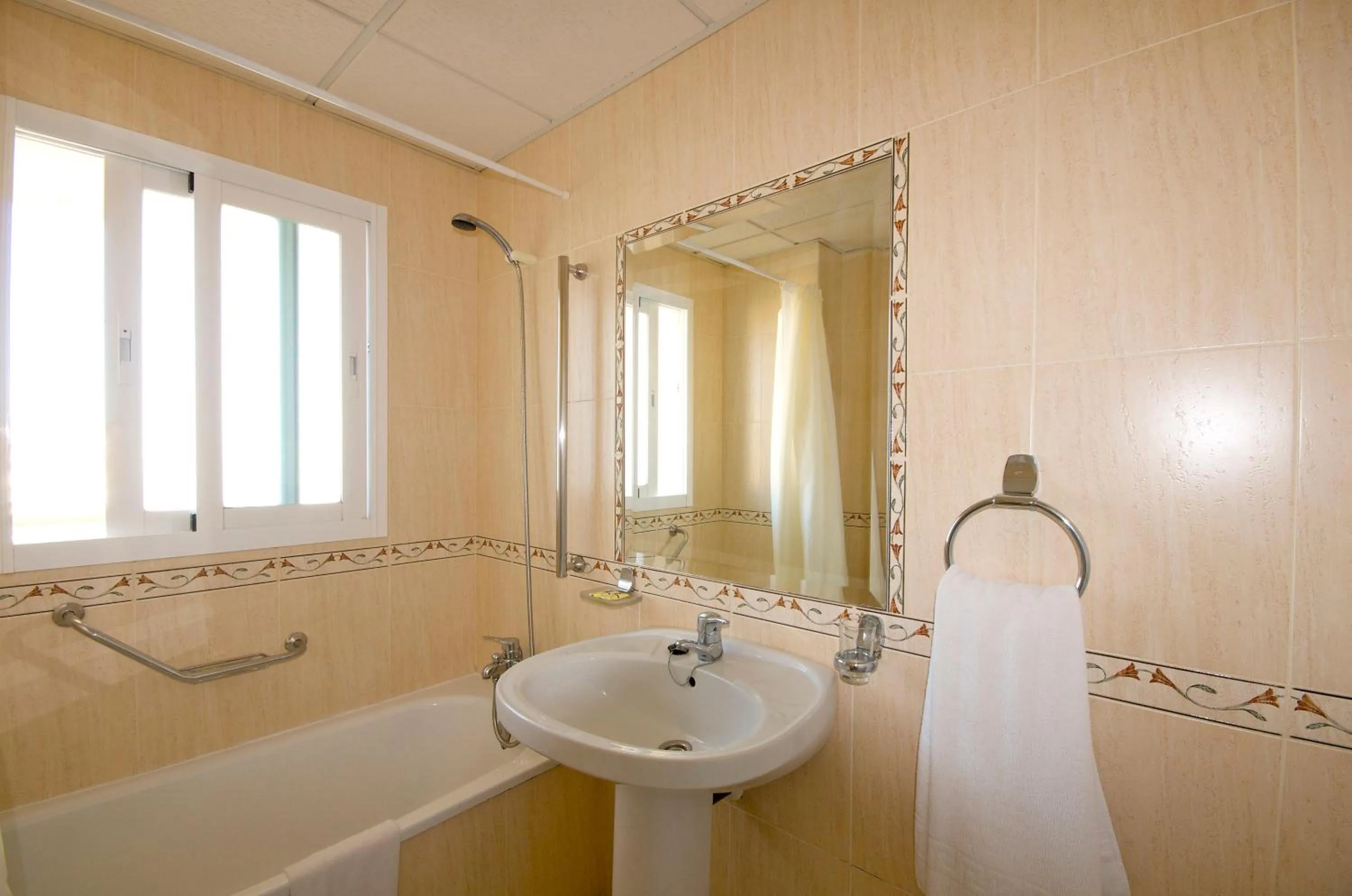 Bathroom in Apartamentos Stella Maris - Marcari SL