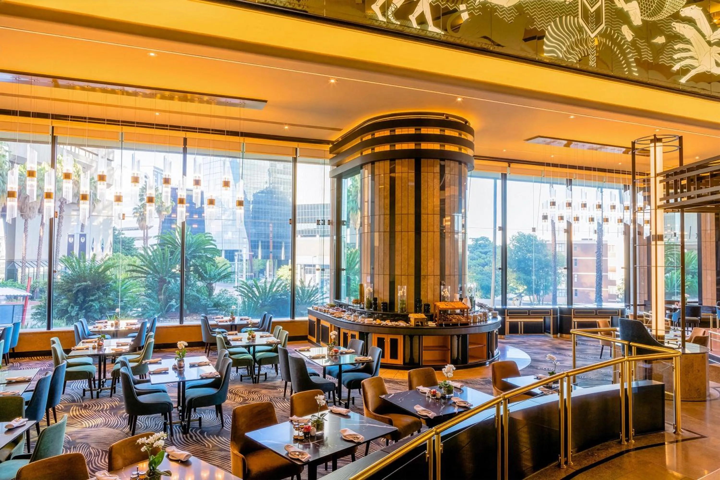 Restaurant/places to eat in Sandton Sun and Towers