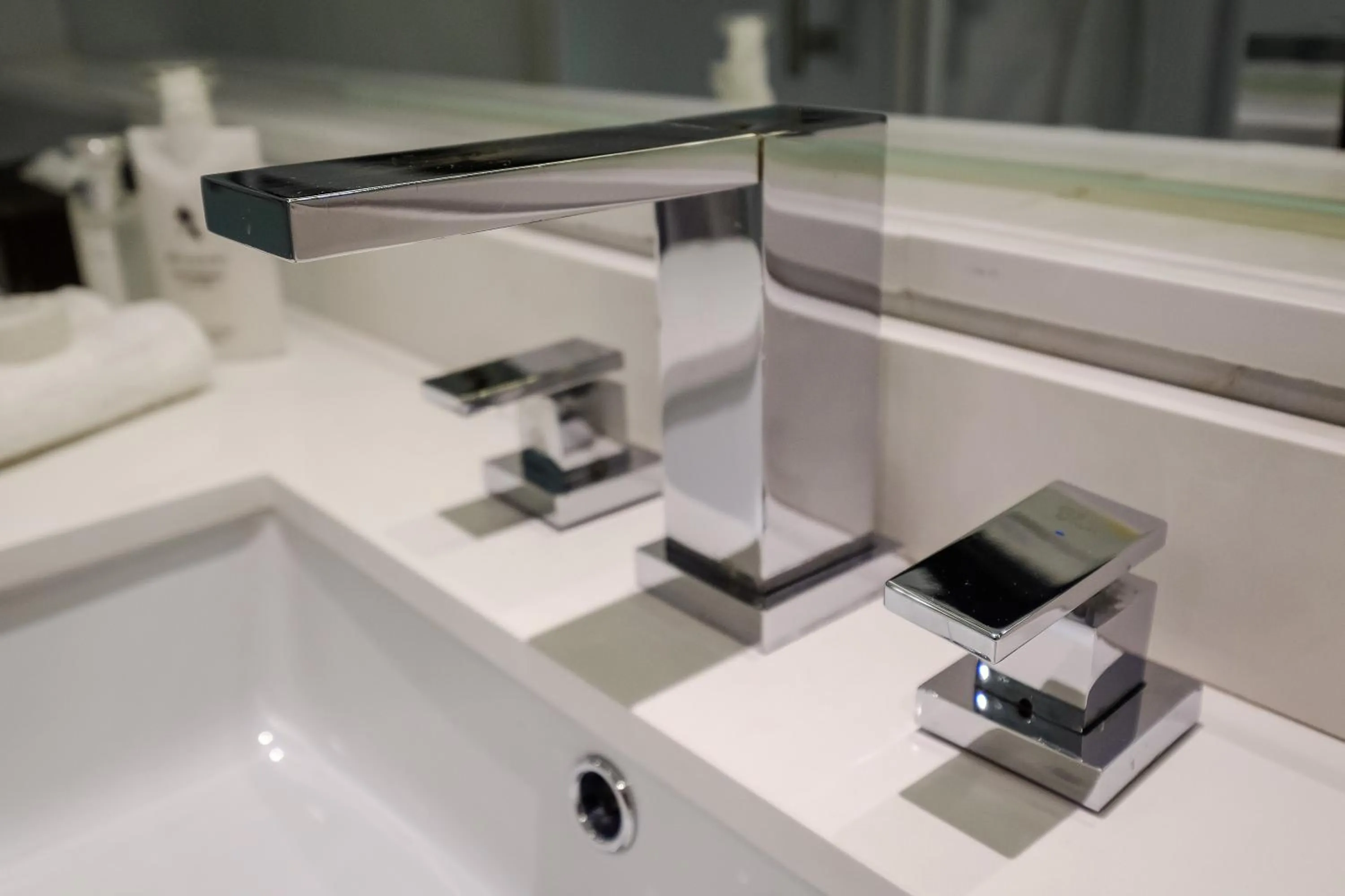 Bathroom in Sandton Sun and Towers