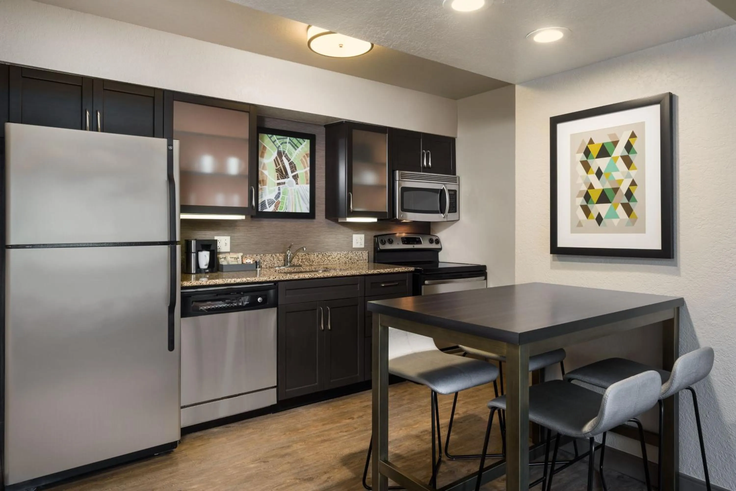 Kitchen or kitchenette in Residence Inn by Marriott Long Beach