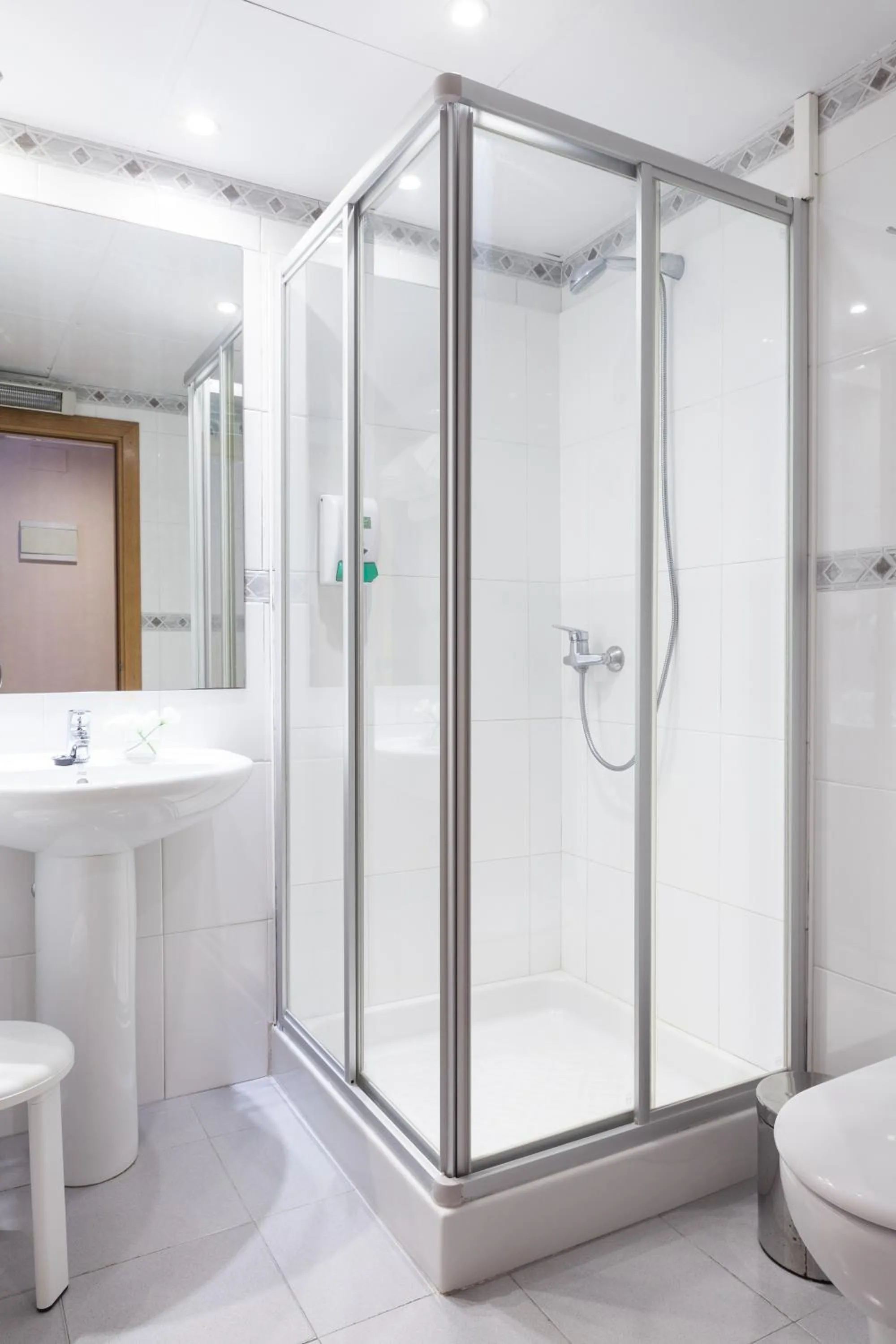 Bathroom in Hotel Monte Ulia