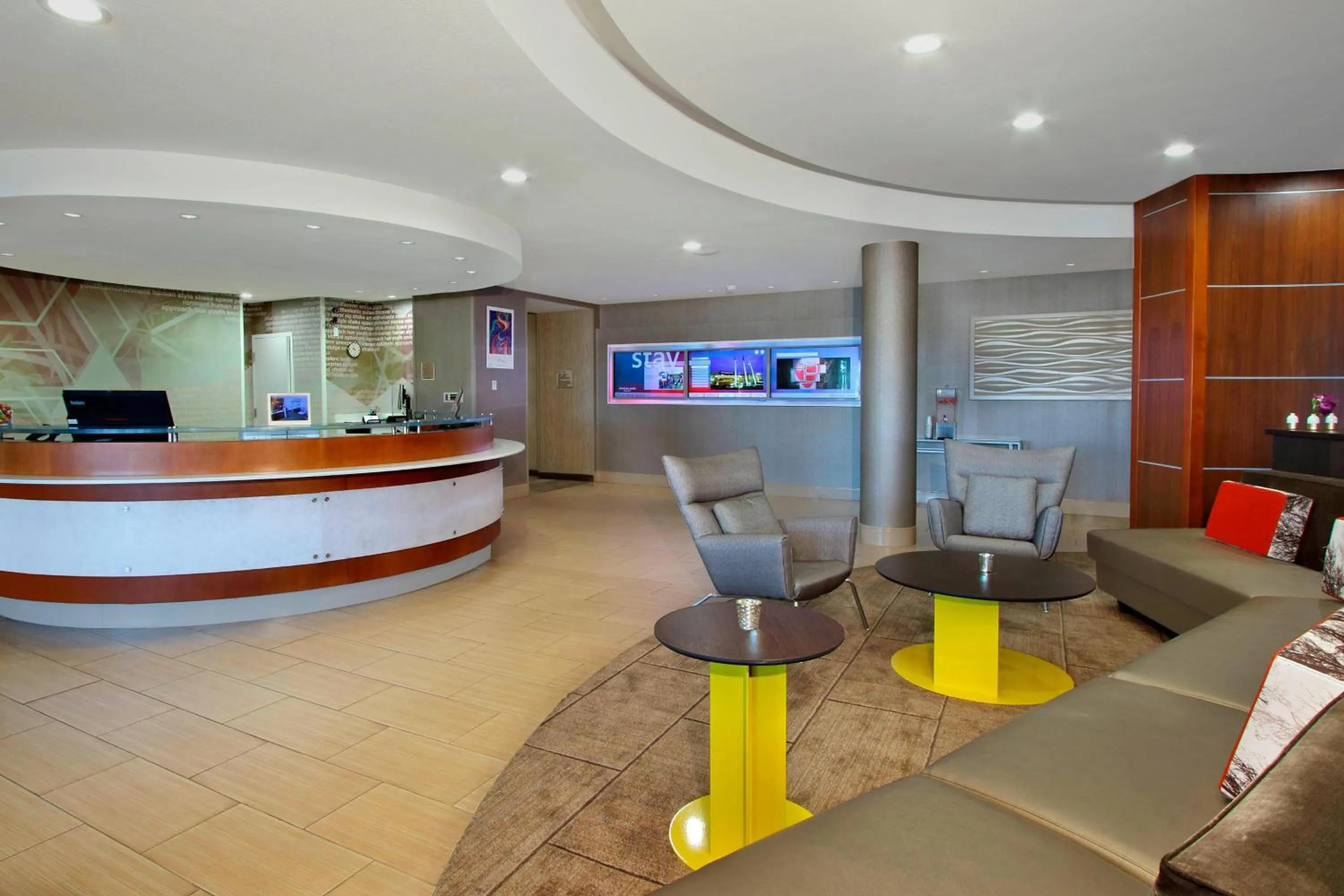 Lobby or reception in SpringHill Suites by Marriott Madera