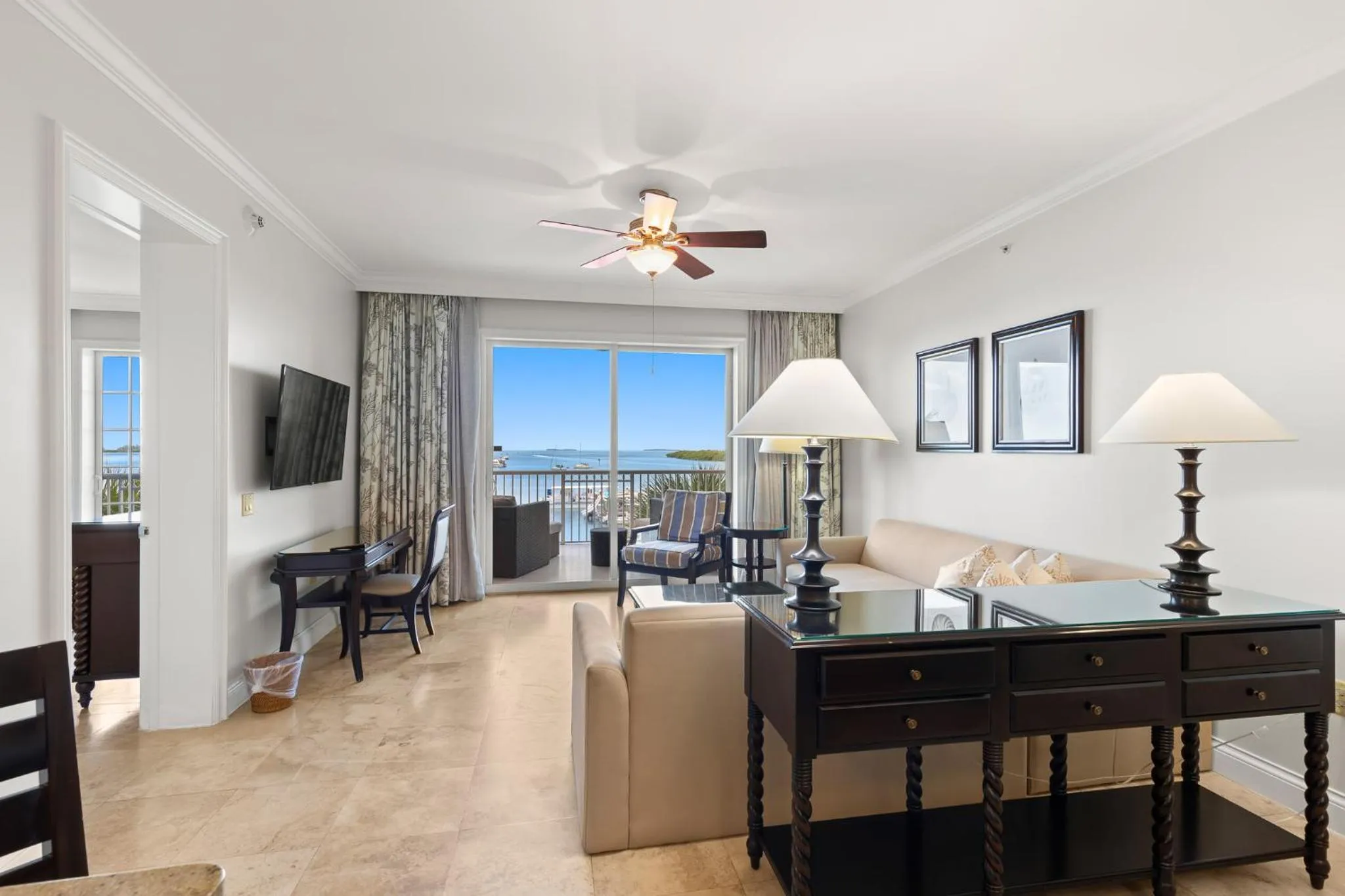 Living room in Beachside Resort & Residences