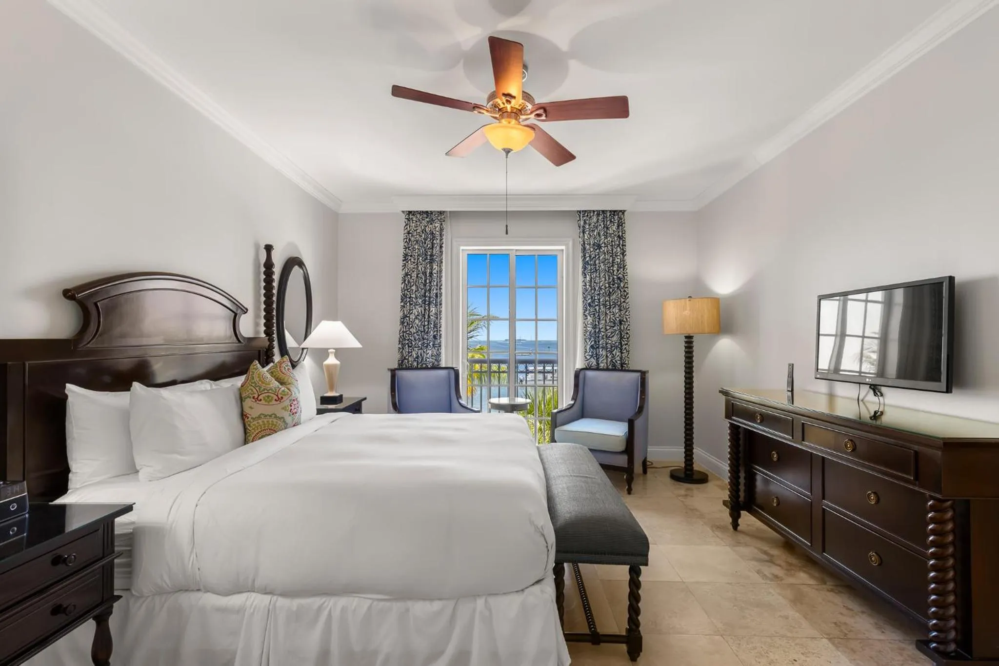 Bed in Beachside Resort & Residences