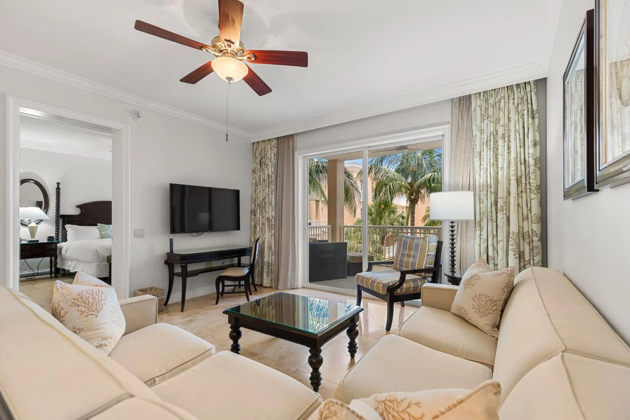 Living room in Beachside Resort & Residences