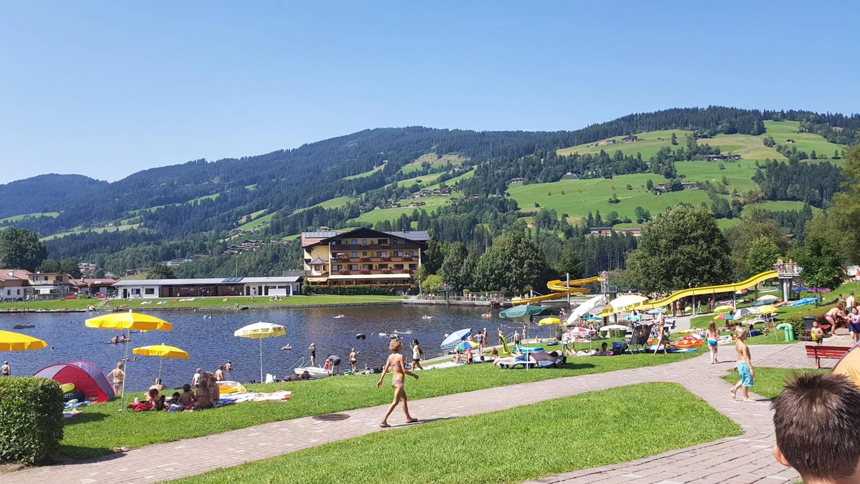 Swimming pool in Haus Sonnheim