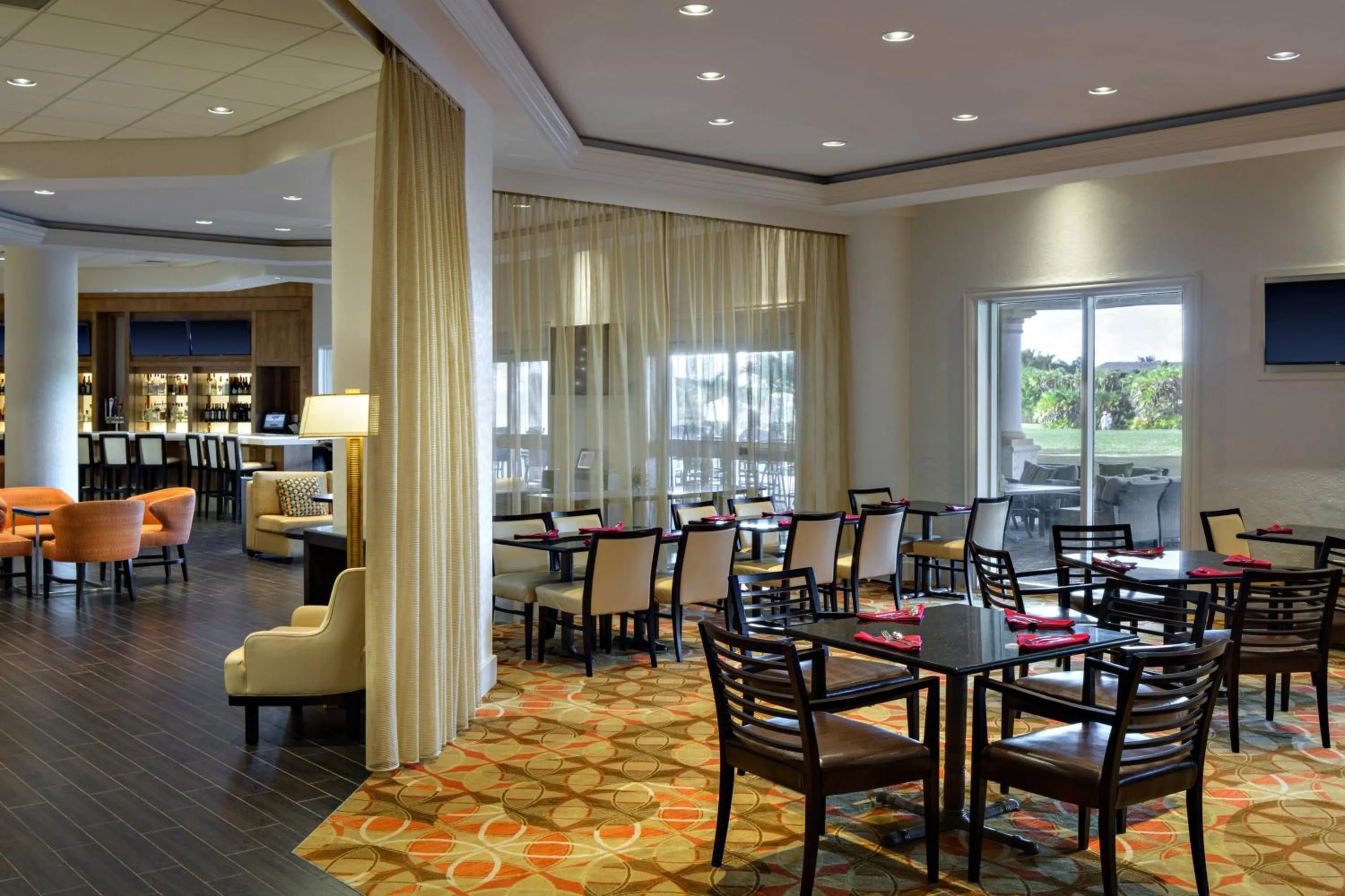 Lounge or bar in Fort Lauderdale Marriott Coral Springs Hotel & Convention Center