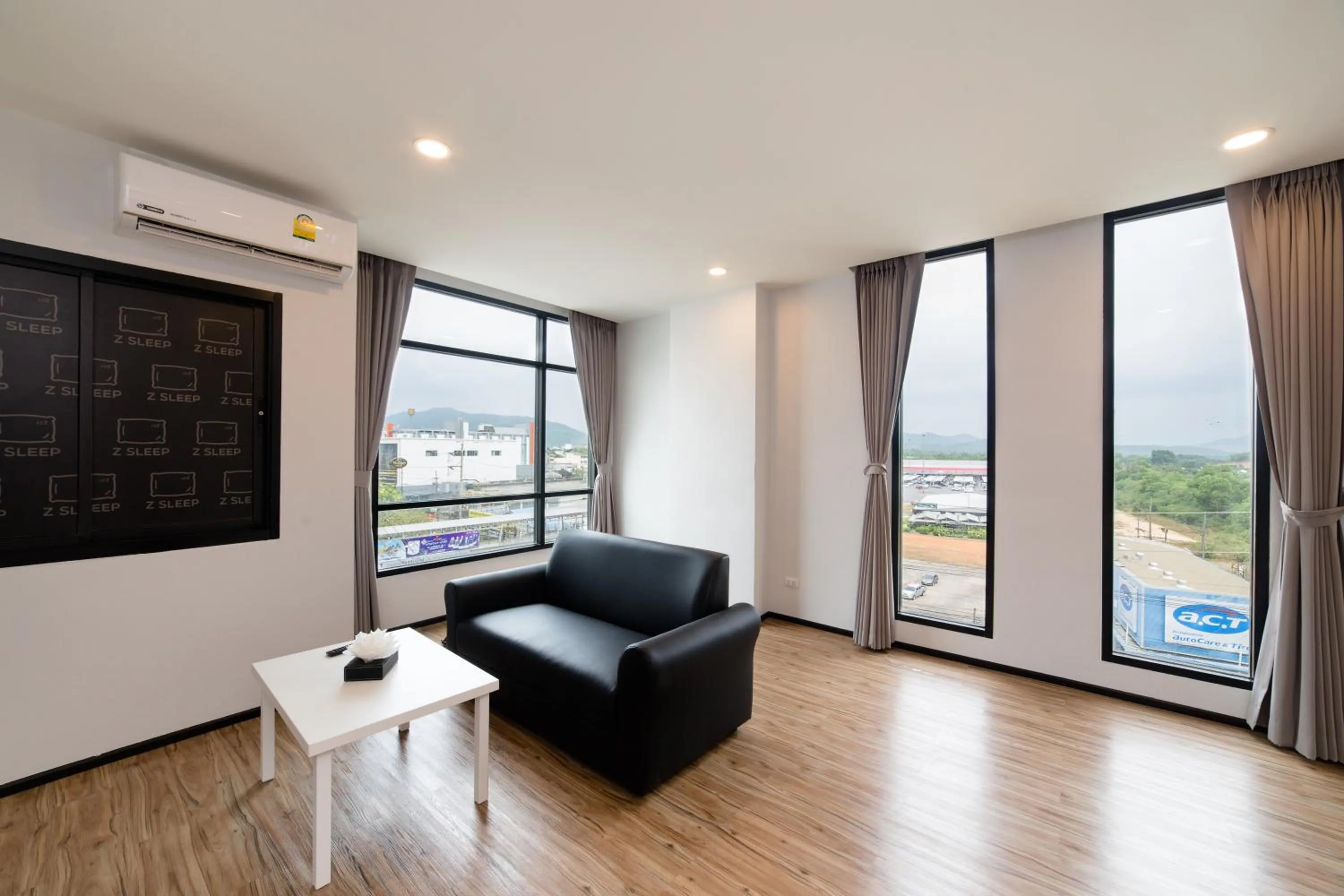 Living room in Z Sleep Hotel