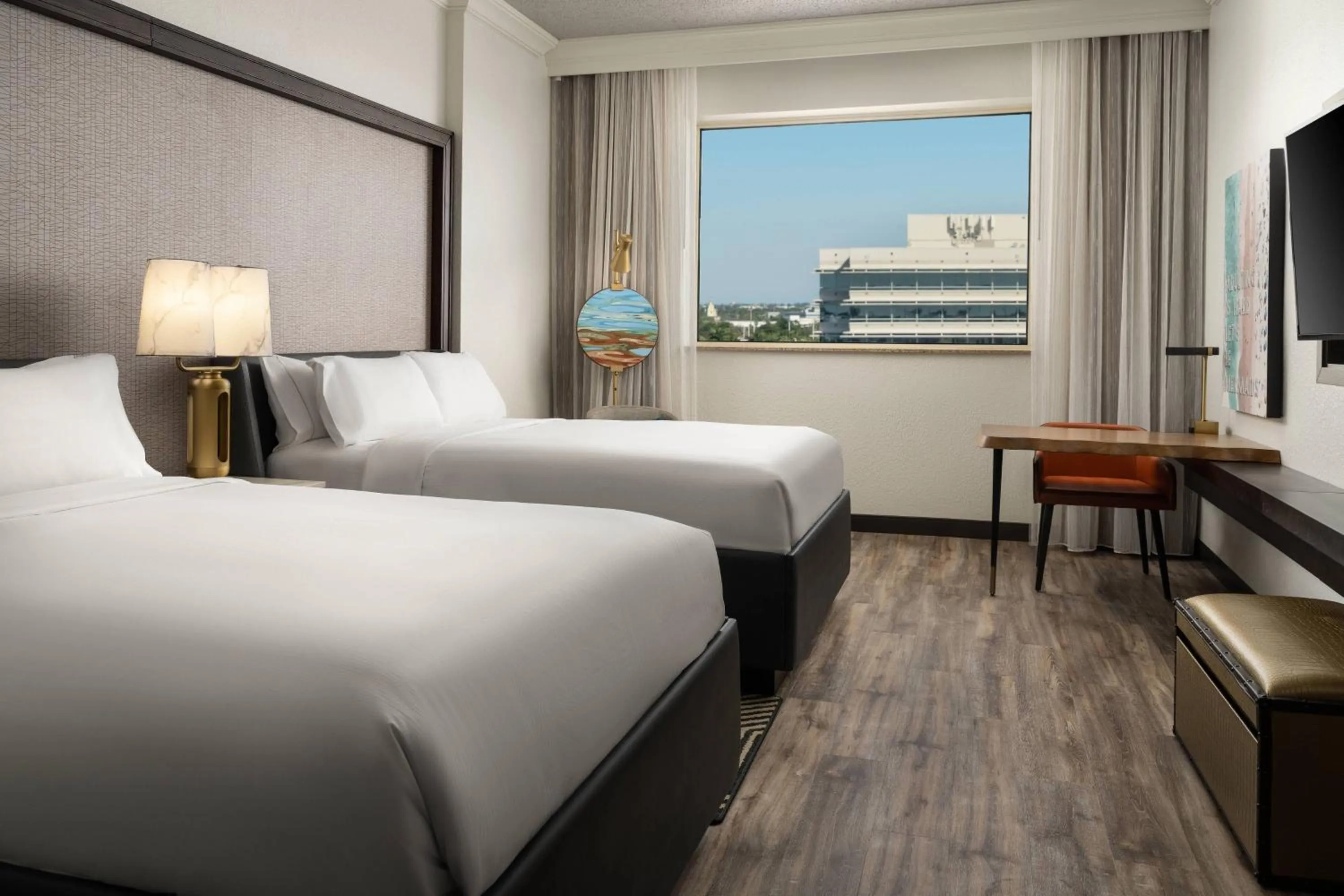 Photo of the whole room, Bed in Renaissance Fort Lauderdale West Hotel