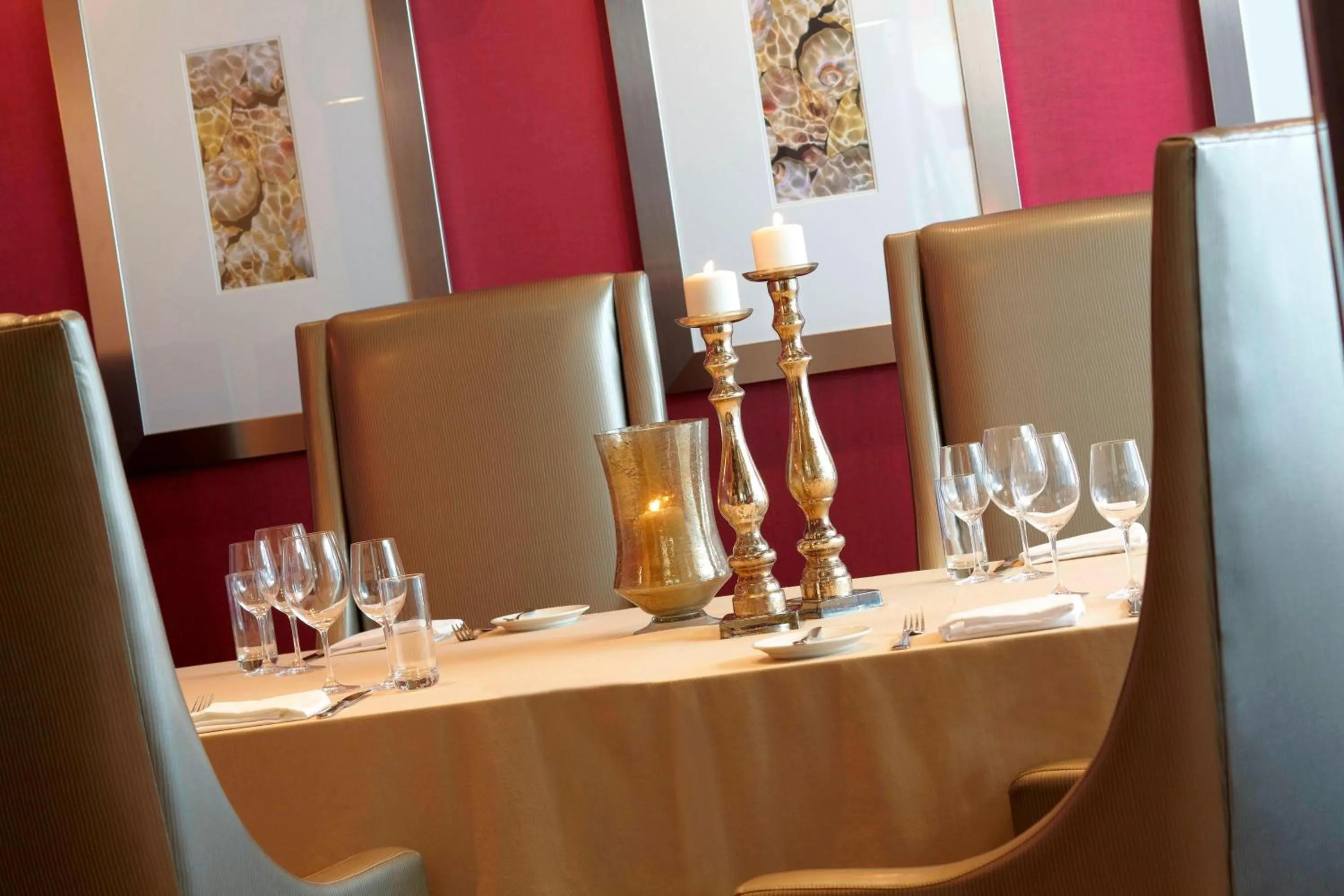 Restaurant/places to eat in Renaissance Fort Lauderdale West Hotel