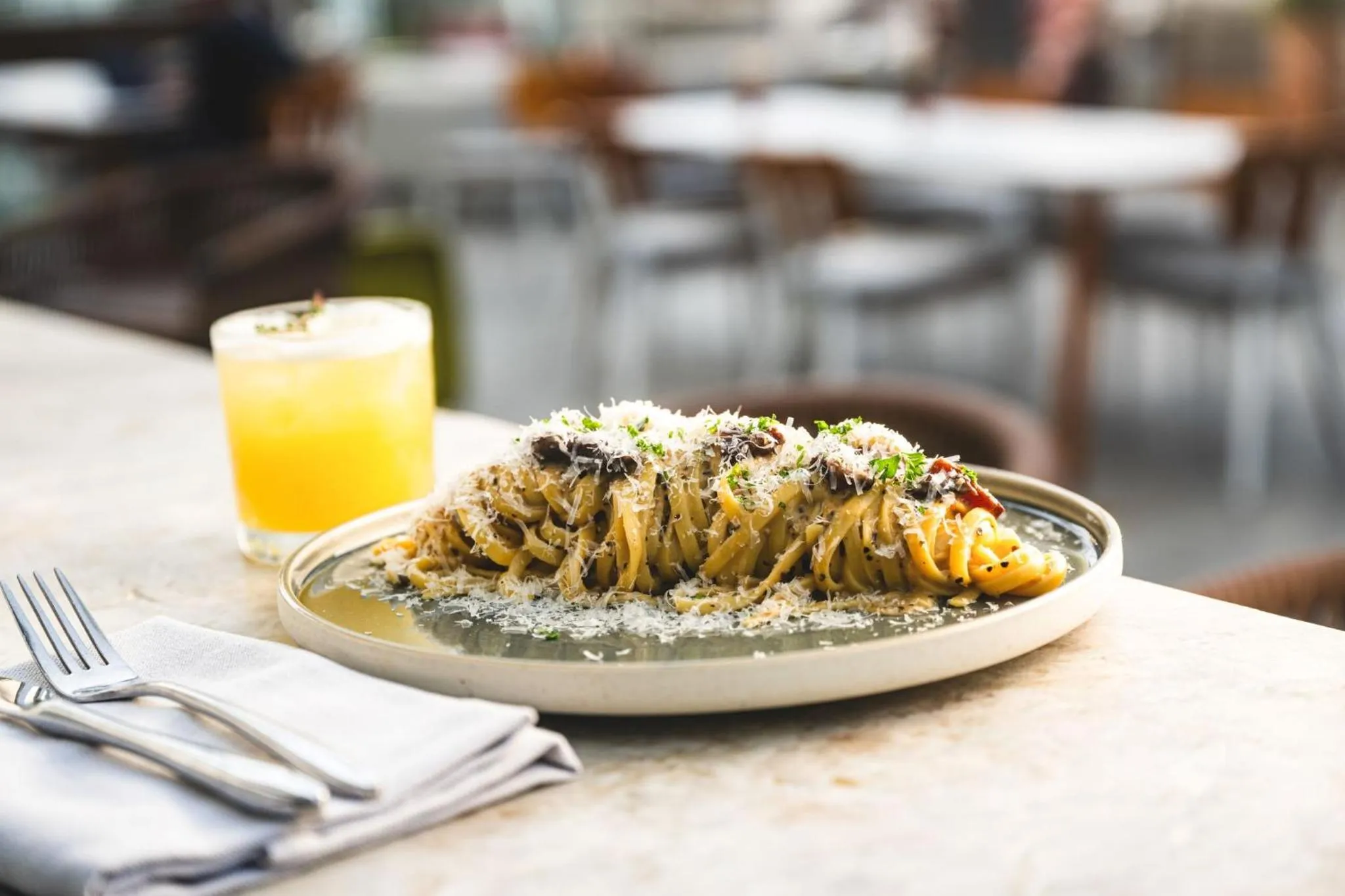 Restaurant/places to eat in Viceroy Santa Monica