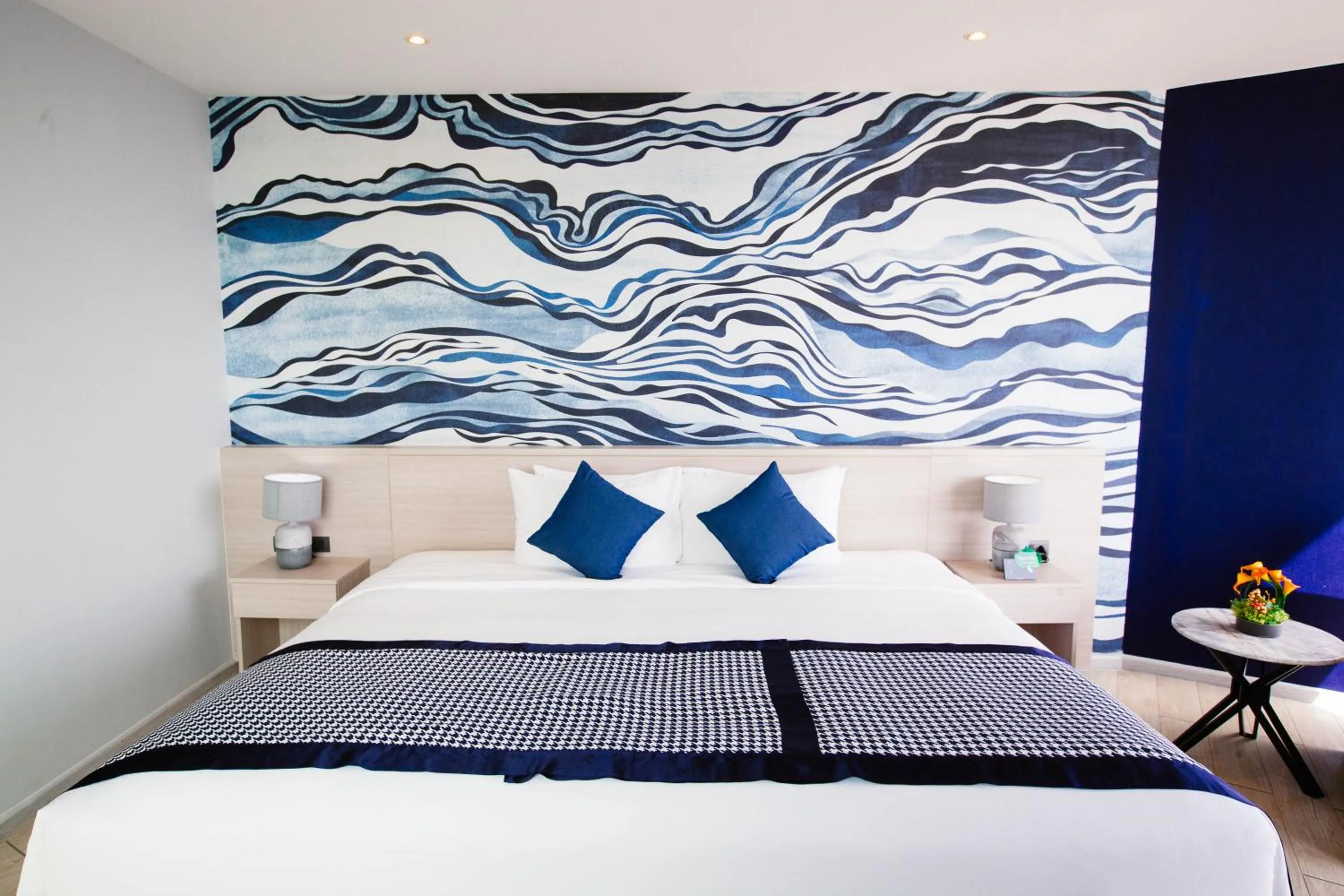 Bedroom, Bed in Brighton Grand Hotel Pattaya - SHA Extra Plus