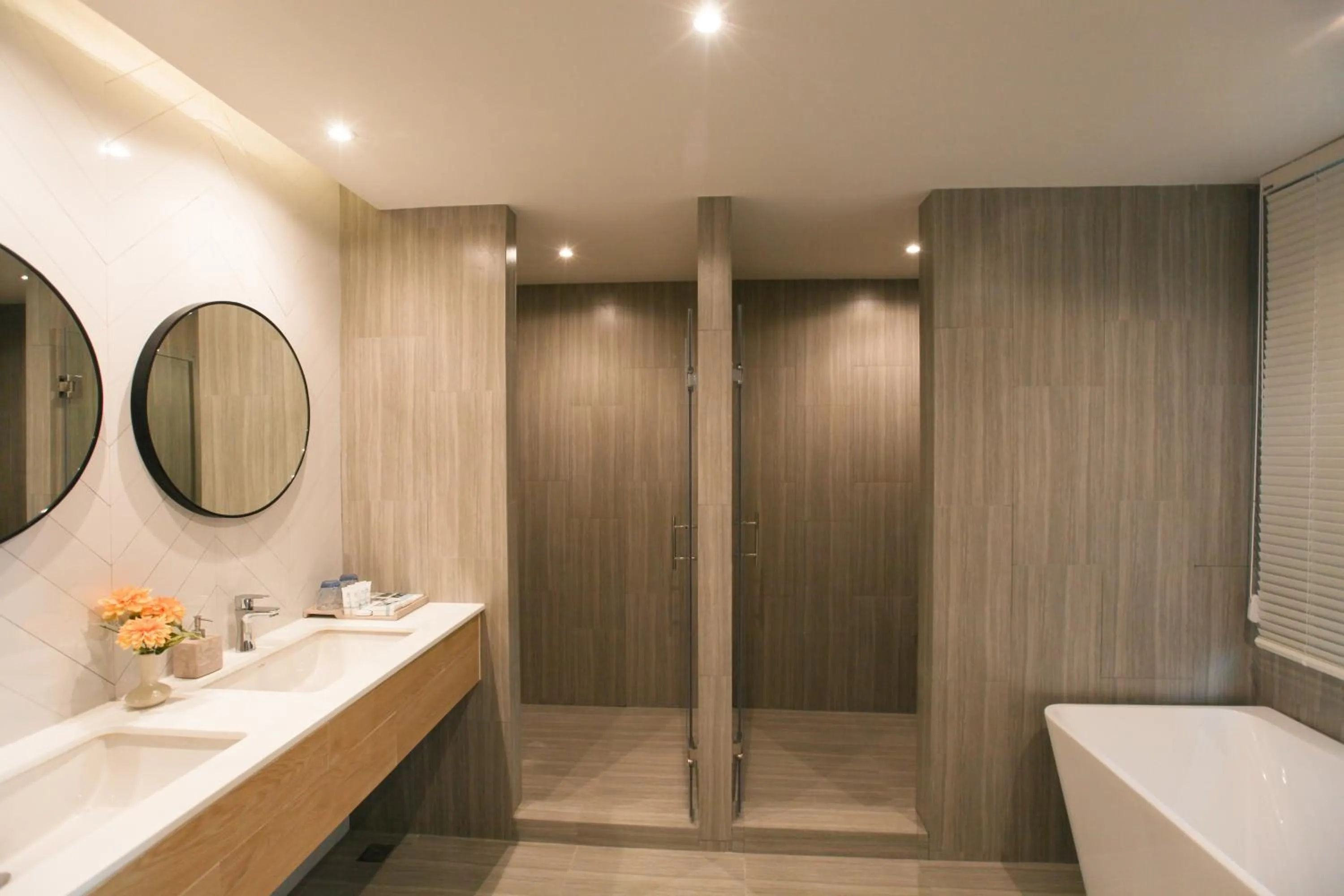 Shower in Brighton Grand Hotel Pattaya - SHA Extra Plus