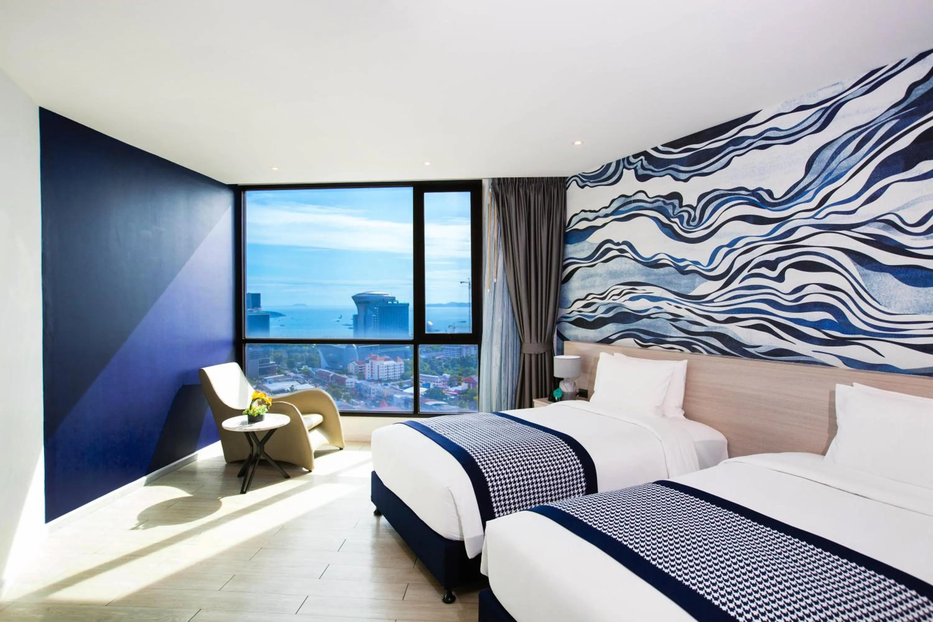 Photo of the whole room, Bed in Brighton Grand Hotel Pattaya - SHA Extra Plus