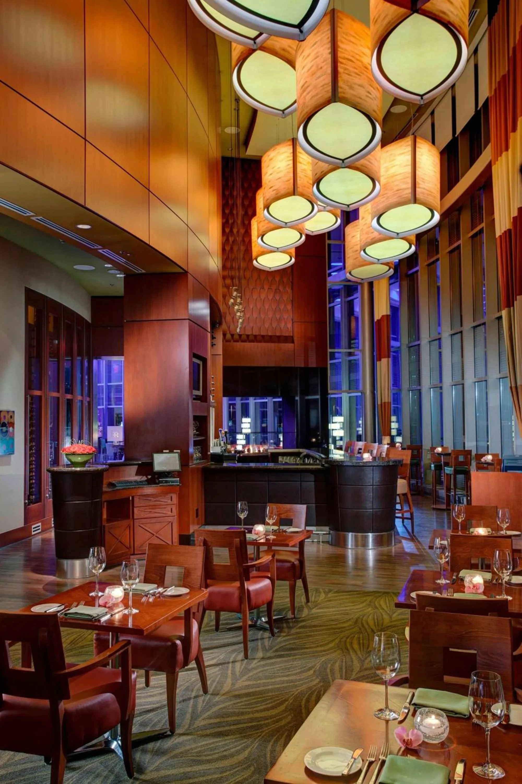 Restaurant/places to eat in JW Marriott Grand Rapids