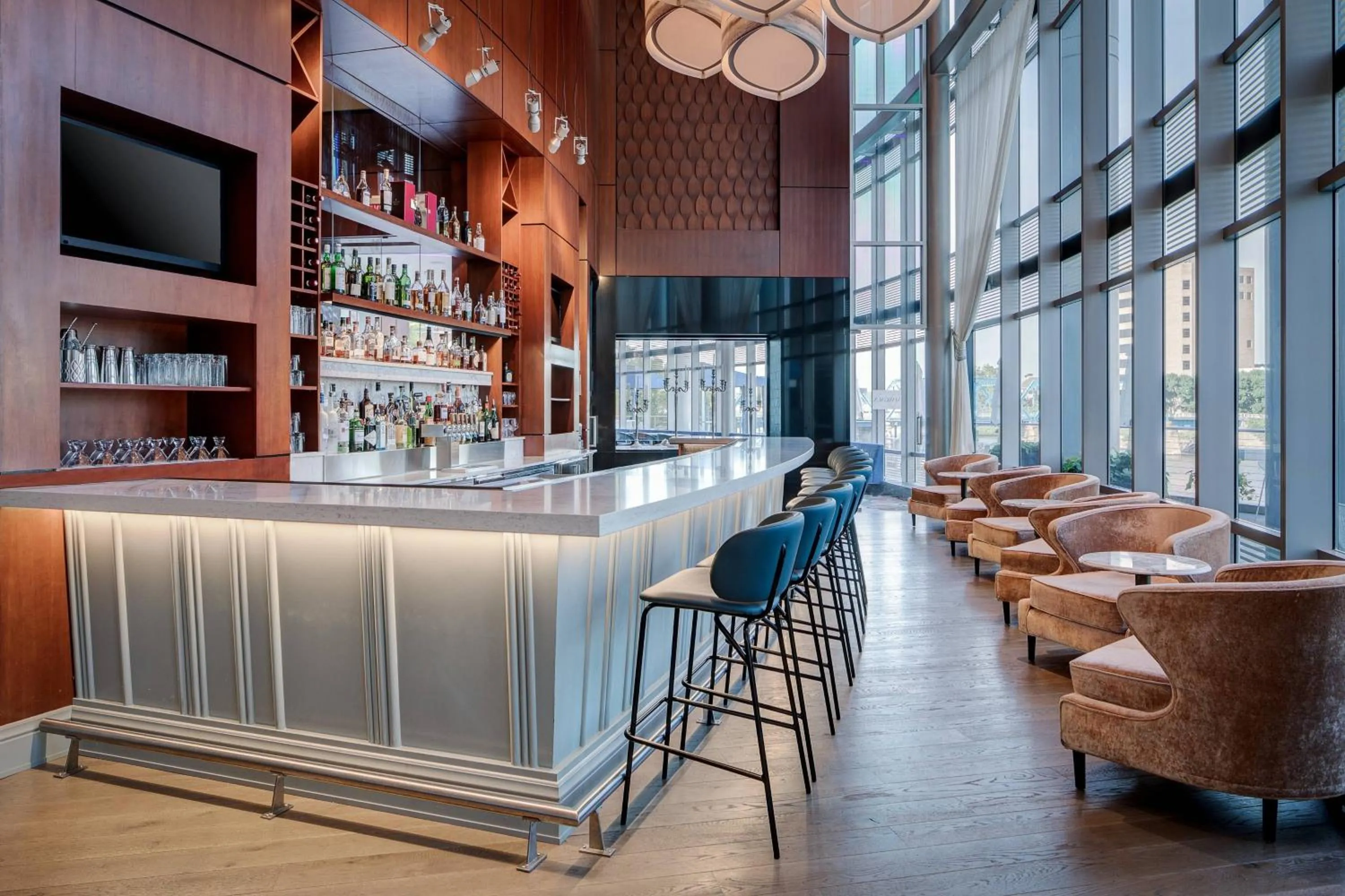 Lounge or bar in JW Marriott Grand Rapids