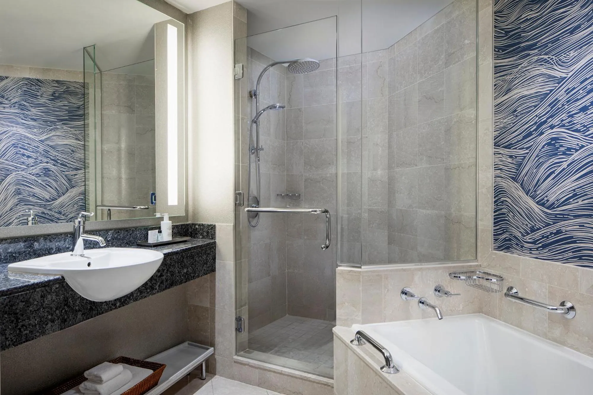 Shower in JW Marriott Grand Rapids