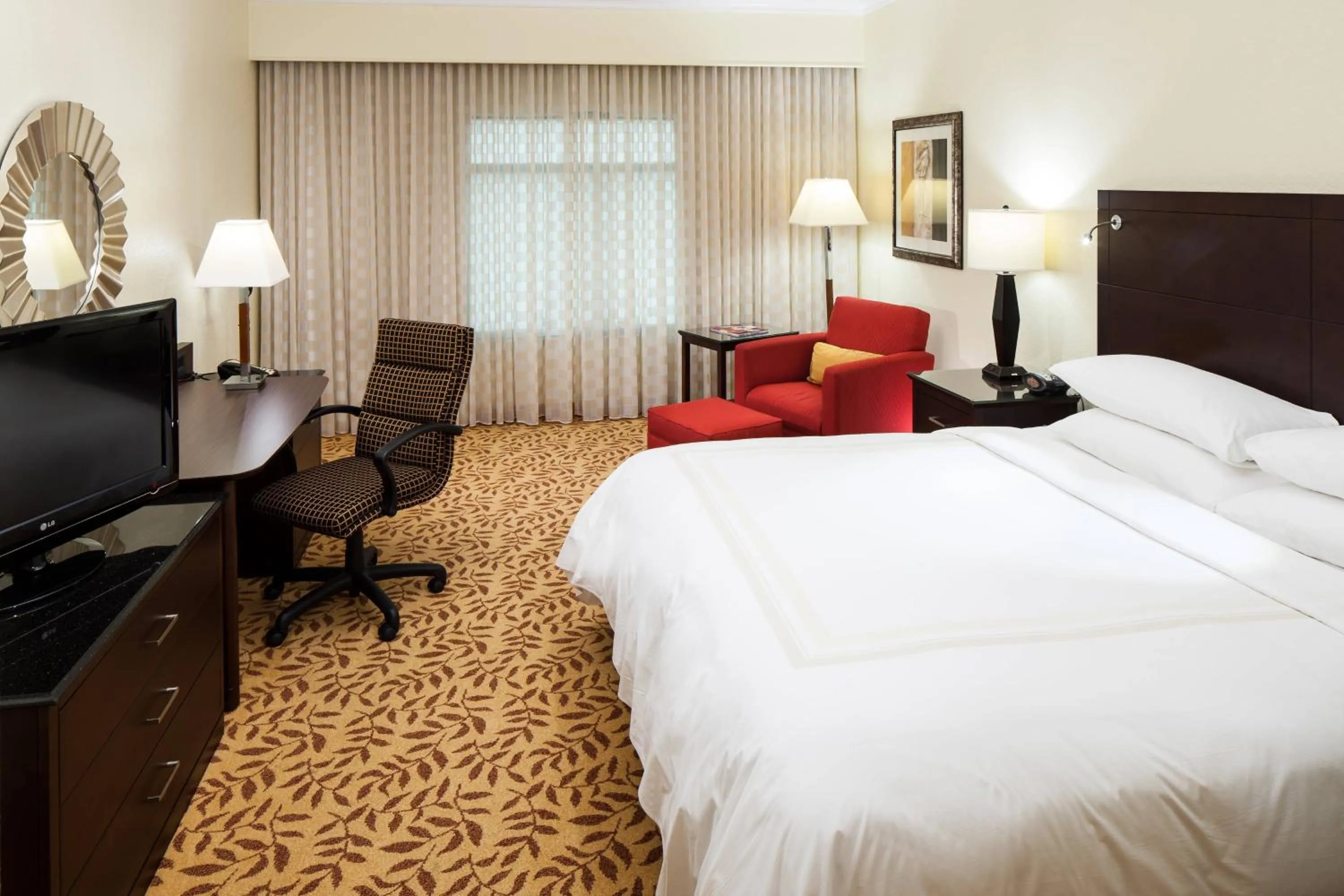 Photo of the whole room, Bed in Houston Marriott Energy Corridor