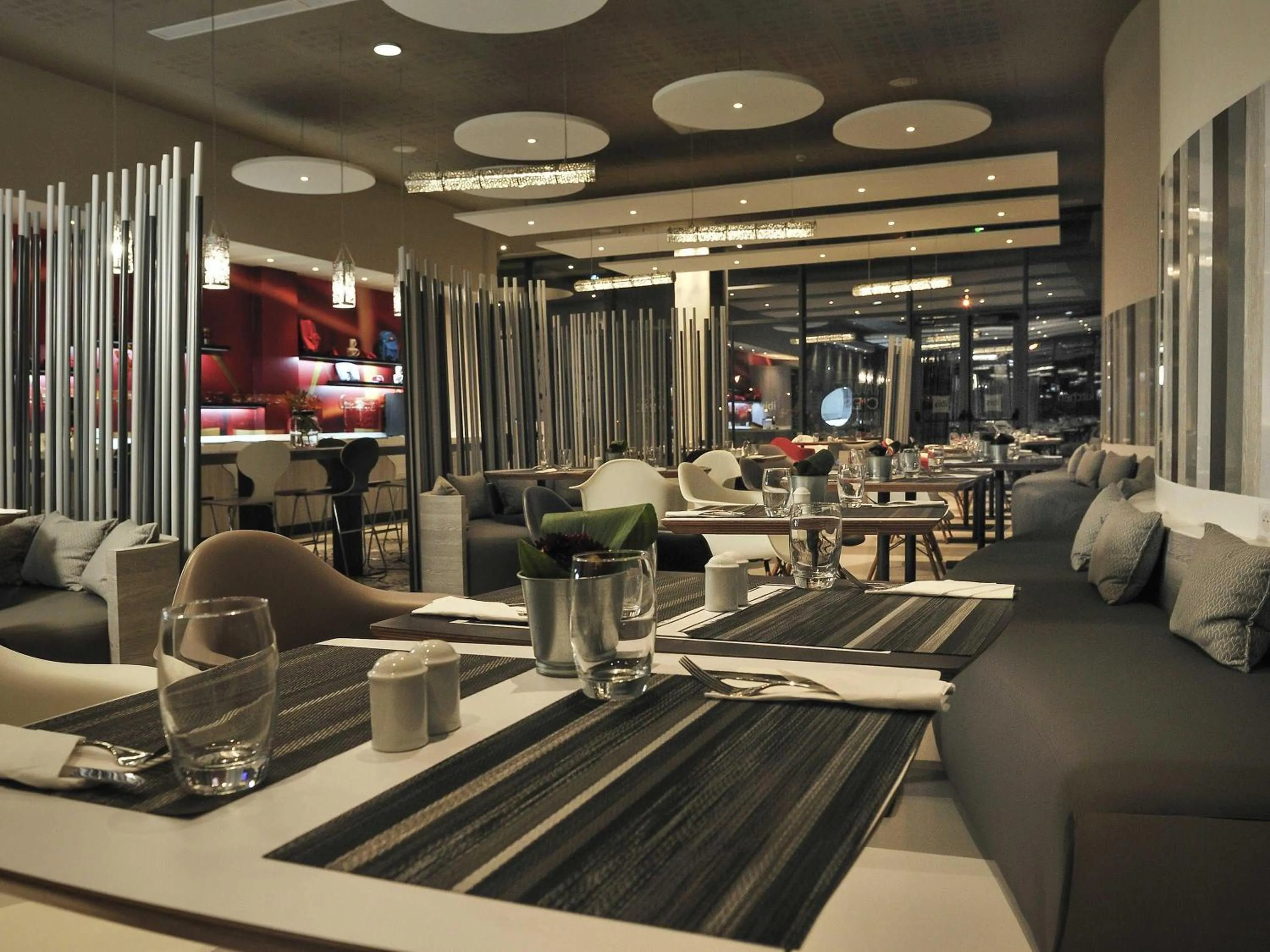 Restaurant/places to eat in Ibis Casa Voyageurs