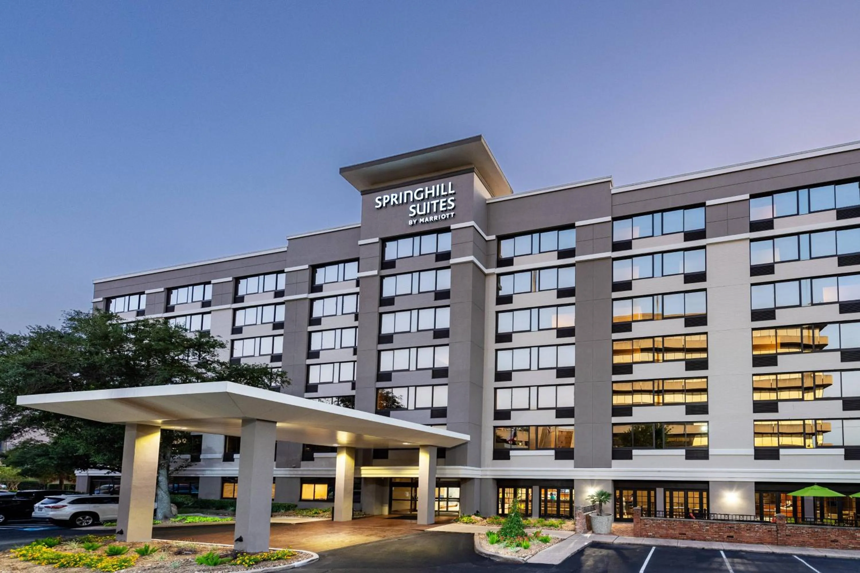 Property building in SpringHill Suites Houston Medical Center / NRG Park