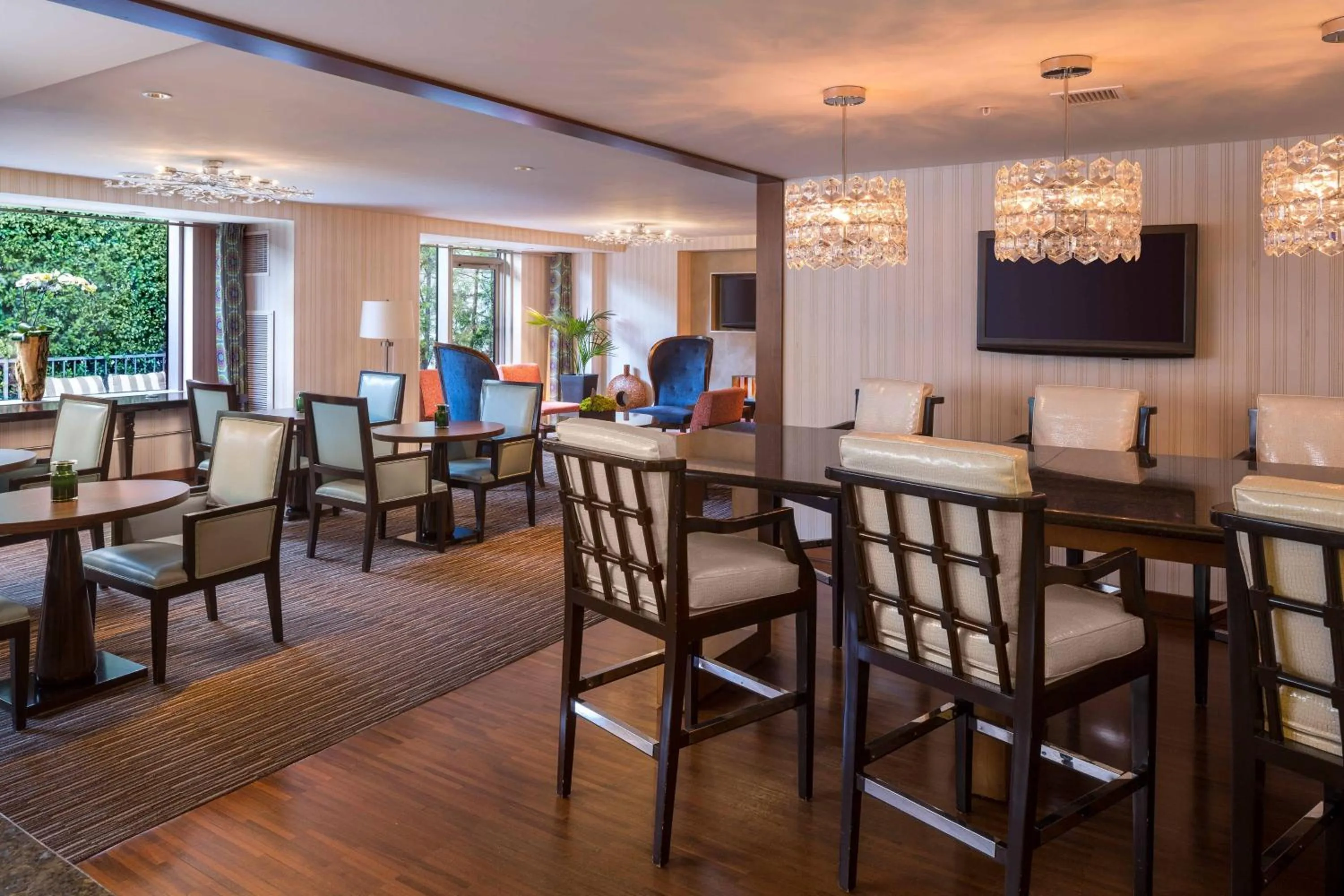 Lounge or bar in JW Marriott Los Angeles L.A. LIVE