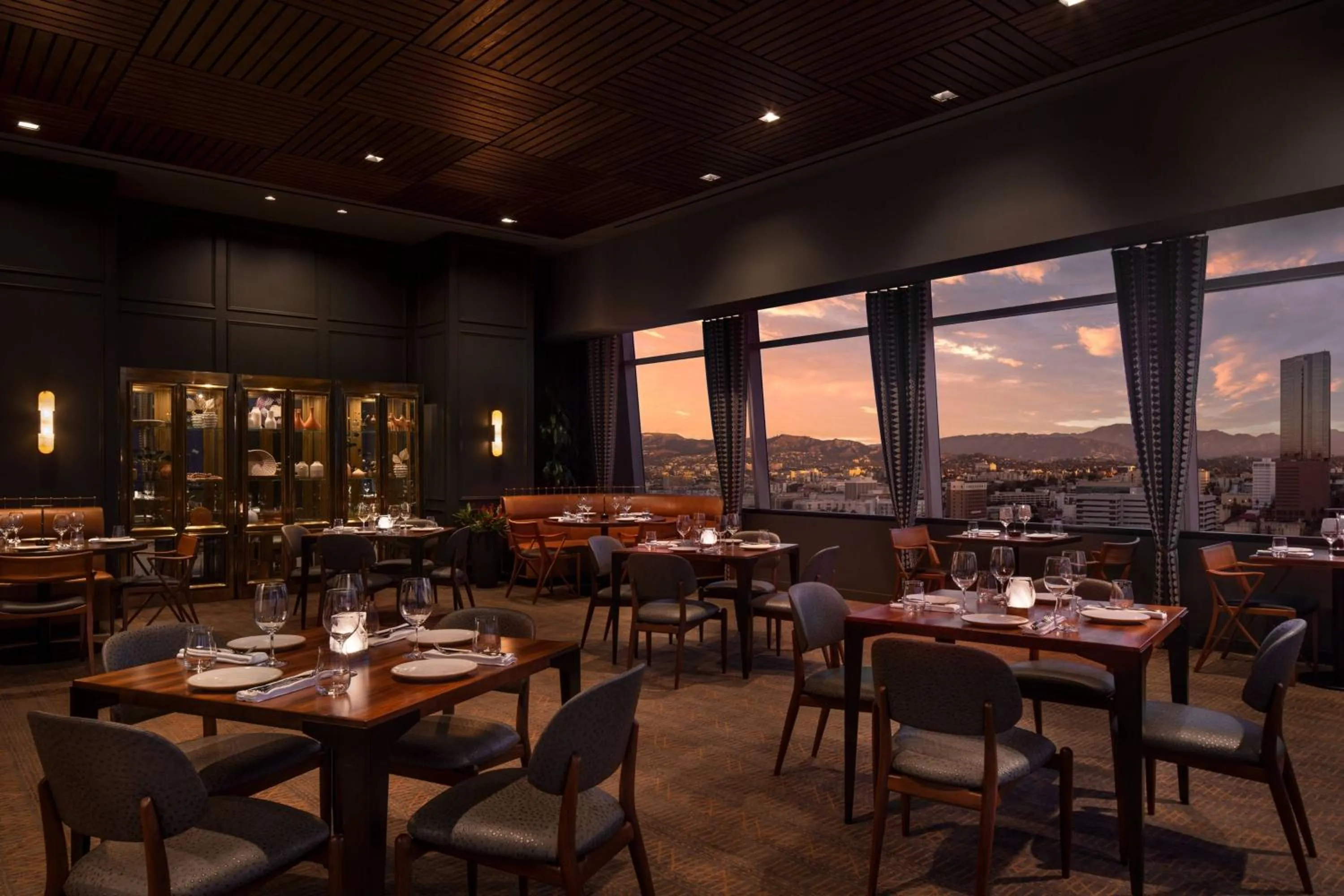 Restaurant/places to eat in JW Marriott Los Angeles L.A. LIVE