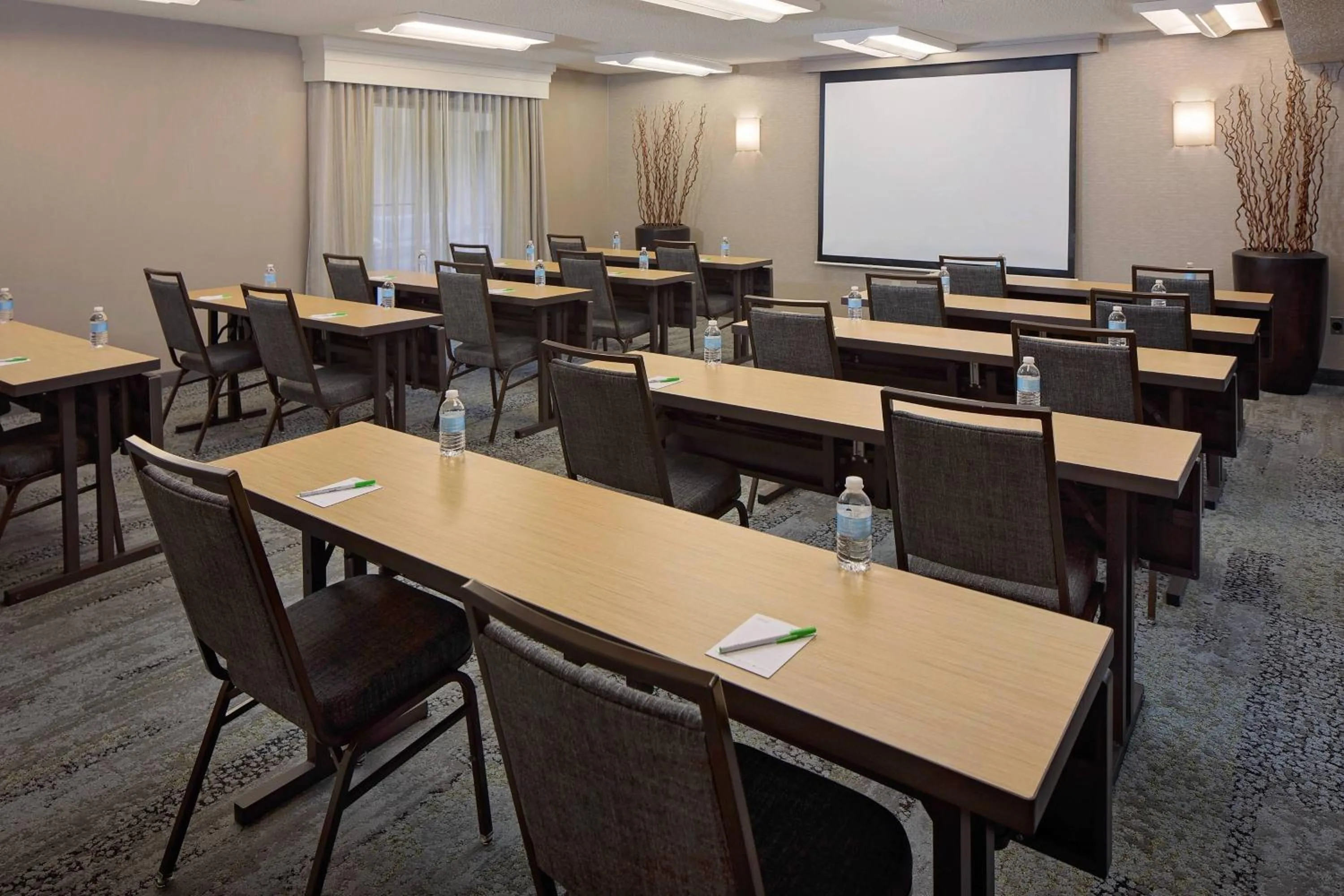 Meeting/conference room in Courtyard Houston Westchase