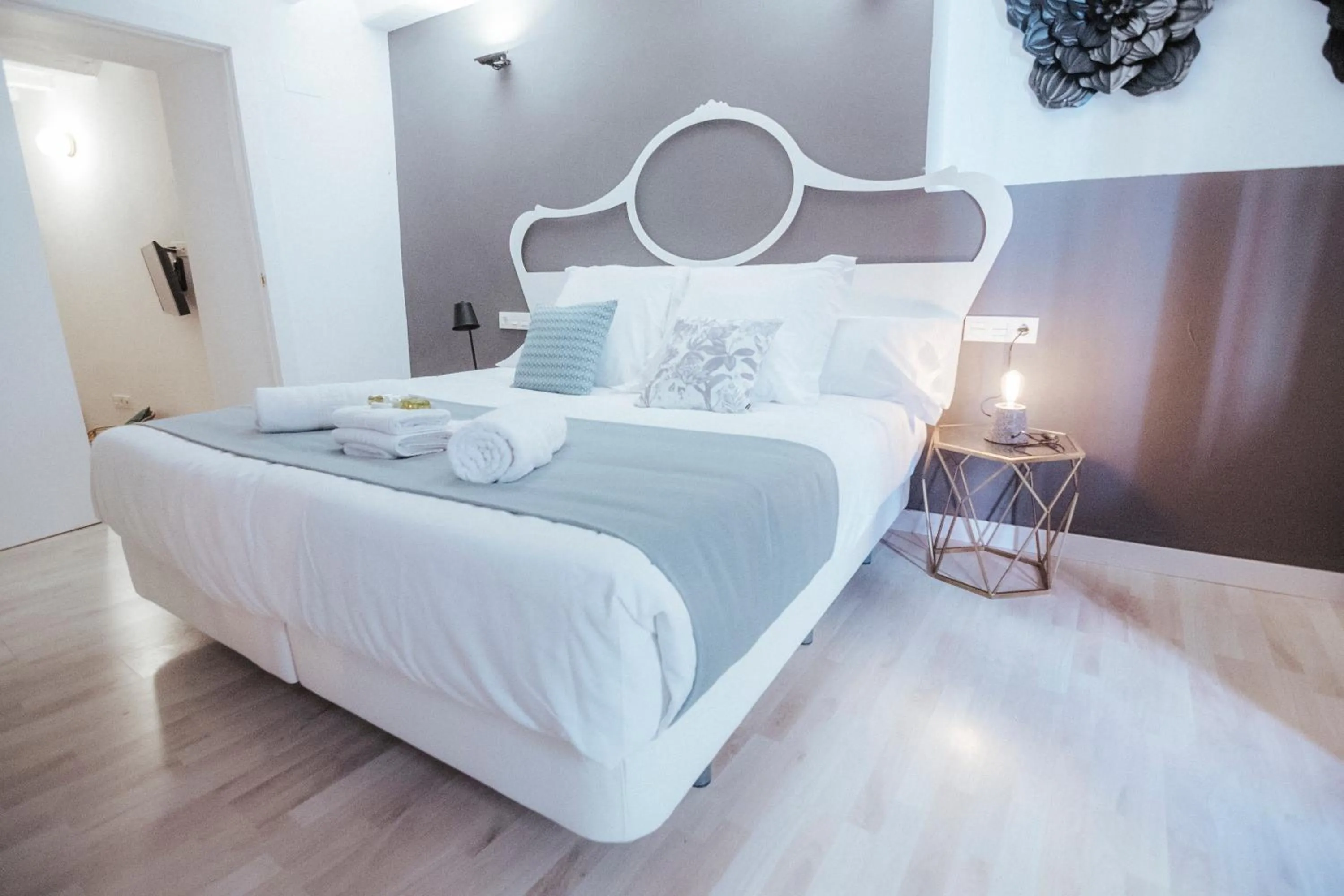 Bed in Hotel Boutique Alicante Palacete S.XVII Adults Only