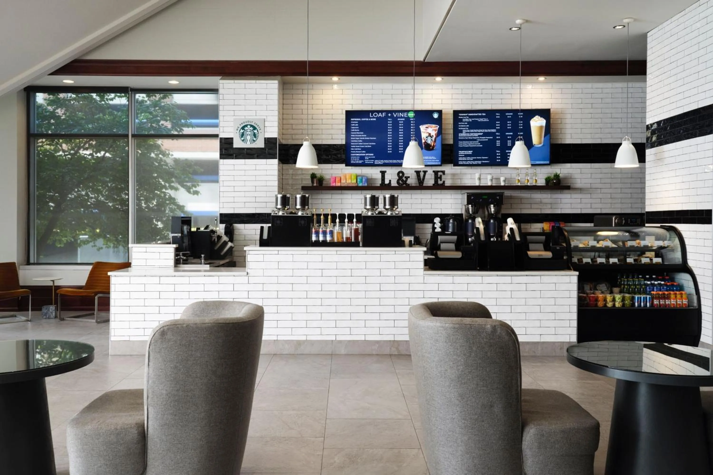 Restaurant/places to eat in Indianapolis Marriott Downtown