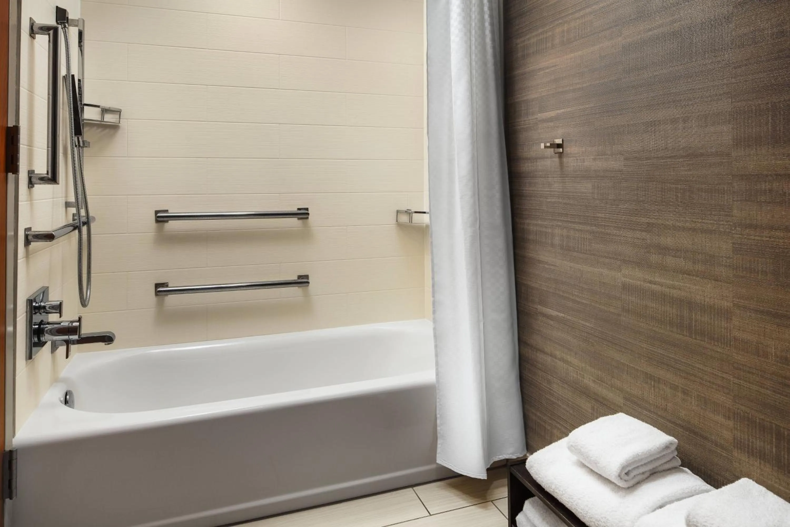 Bathroom in Indianapolis Marriott Downtown