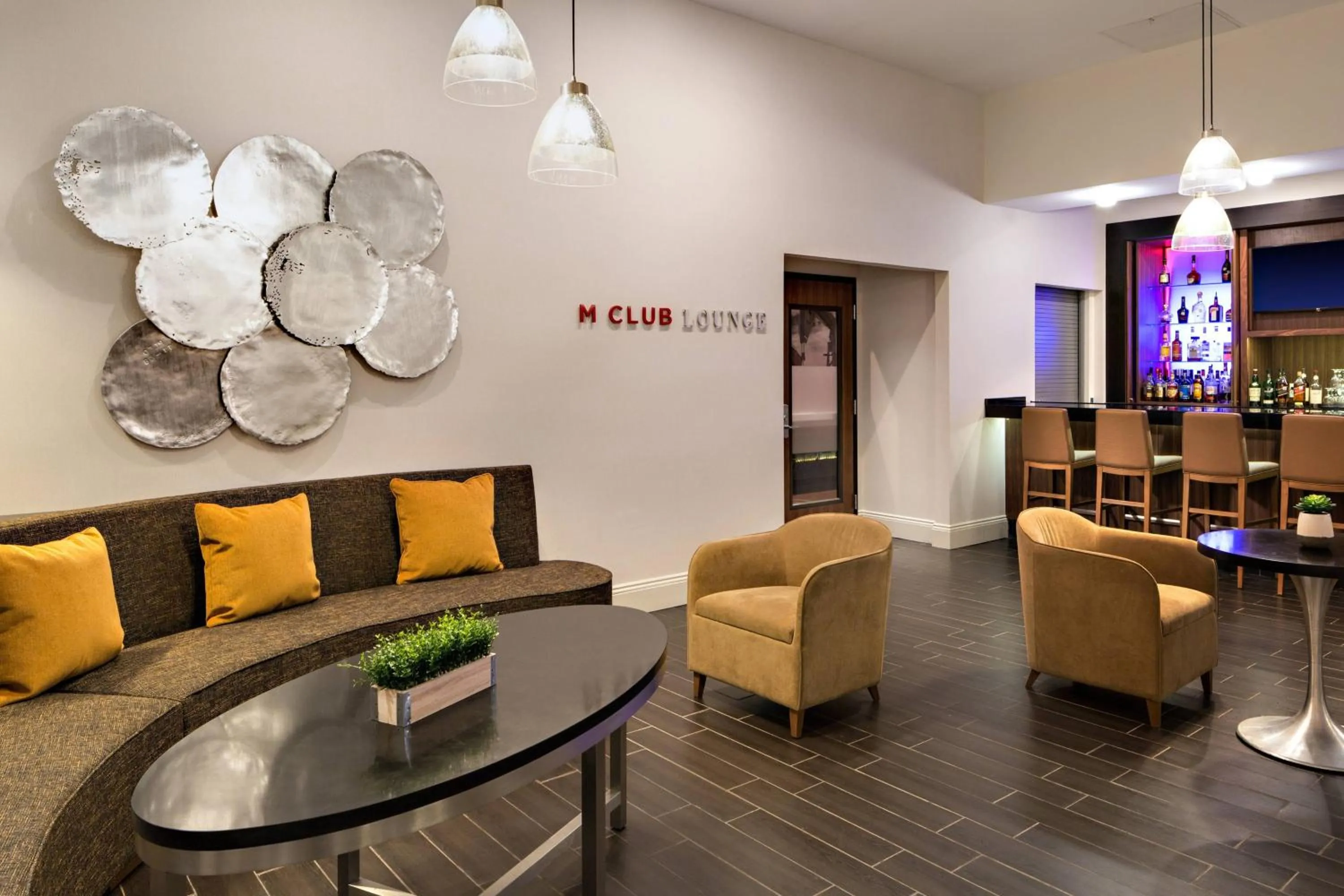 Lounge or bar in Houston Marriott South at Hobby Airport