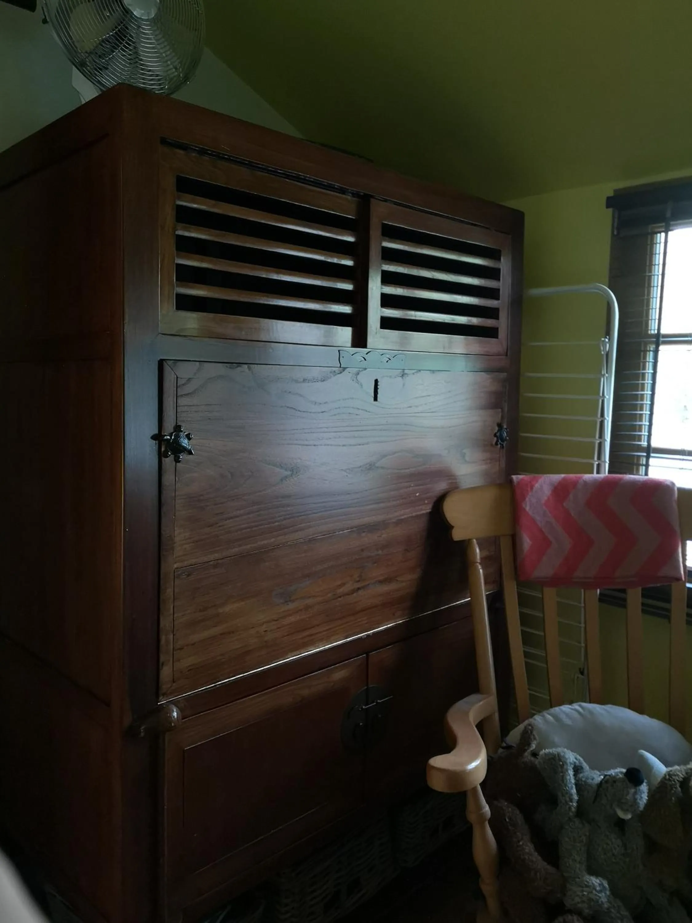 wardrobe in Villa le Cloky