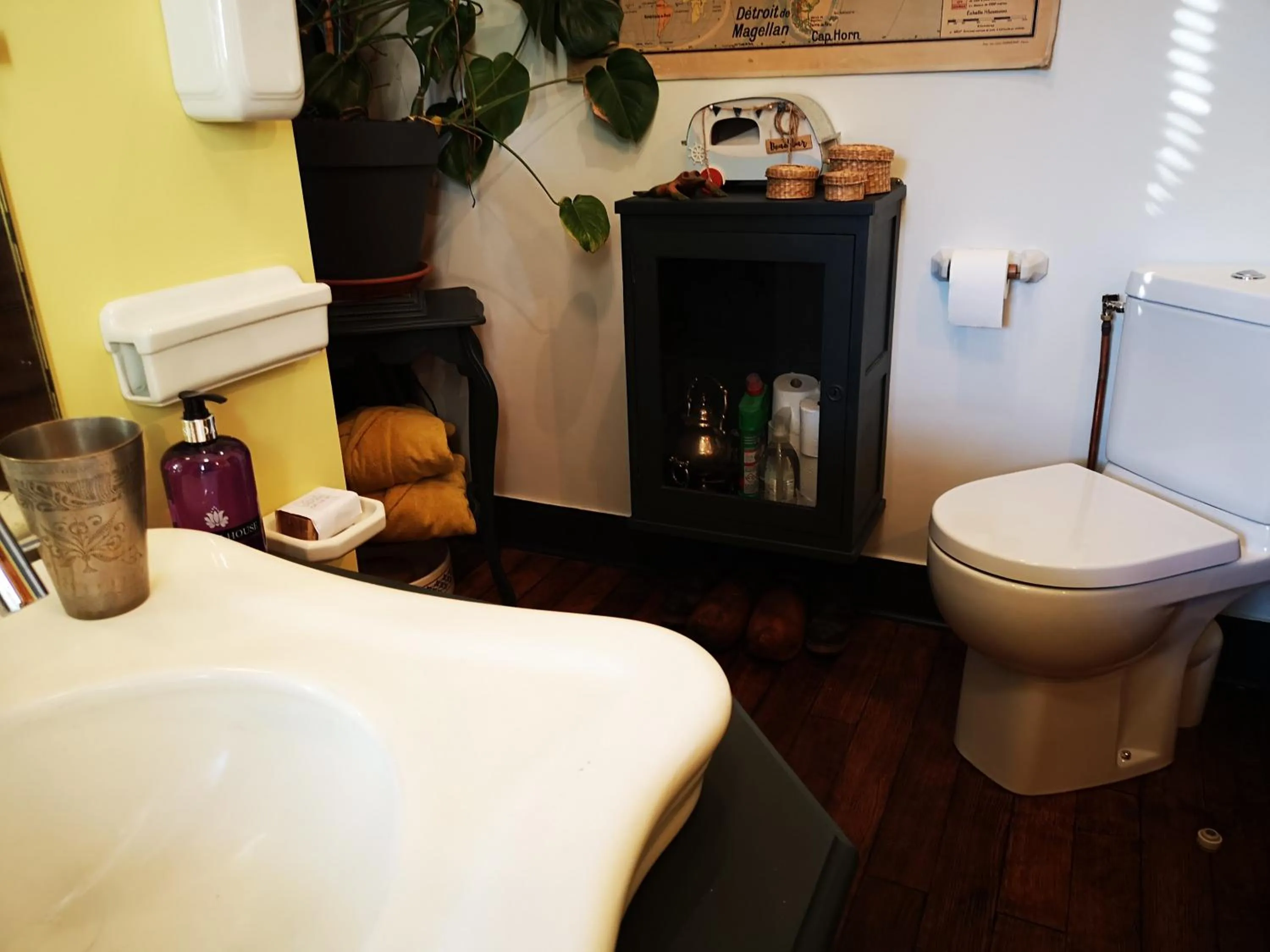 Toilet in Villa le Cloky