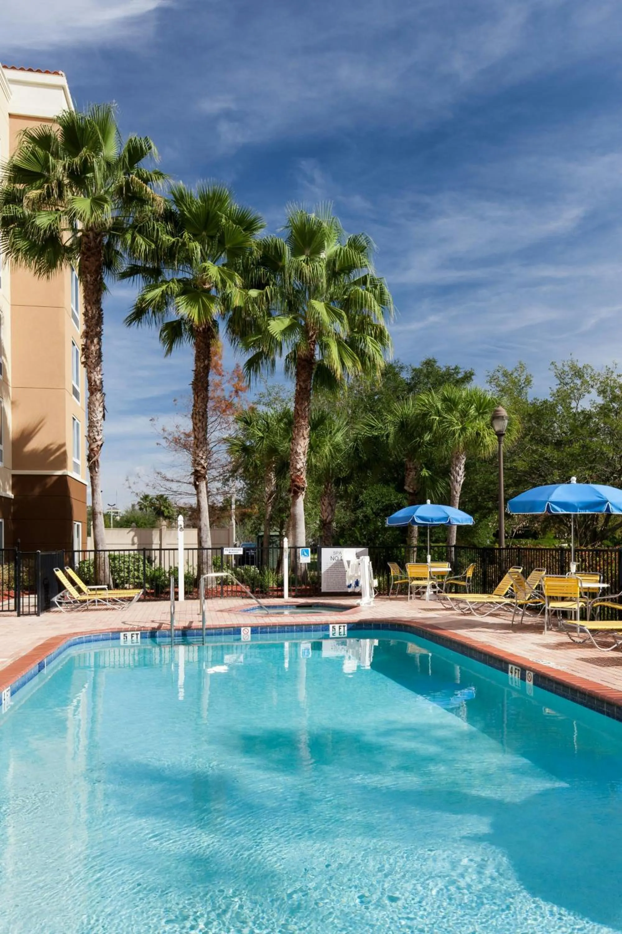 Swimming pool in Fairfield Inn & Suites Jacksonville Butler Boulevard