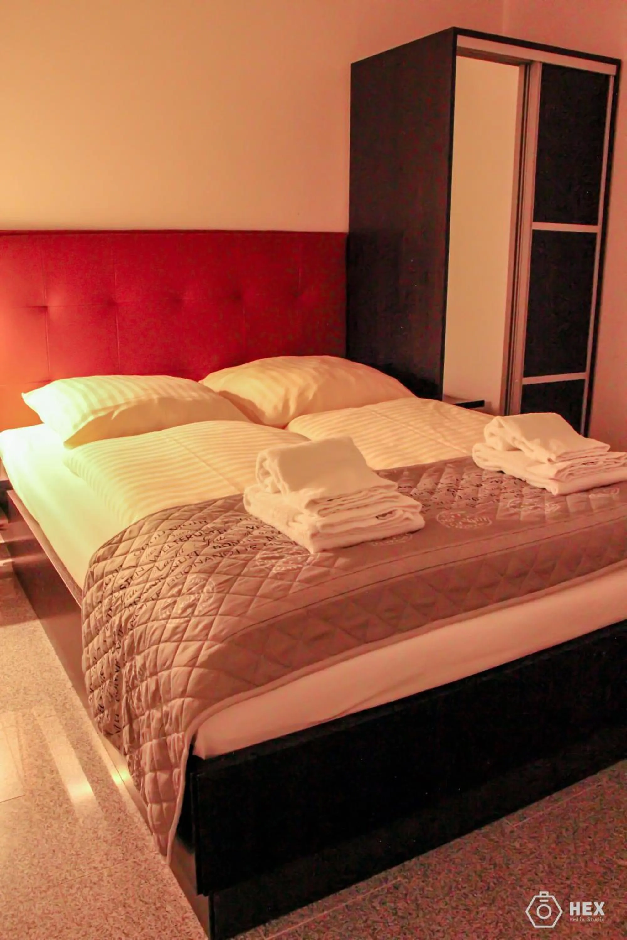 Bed in Bluestone Boarding Apartments