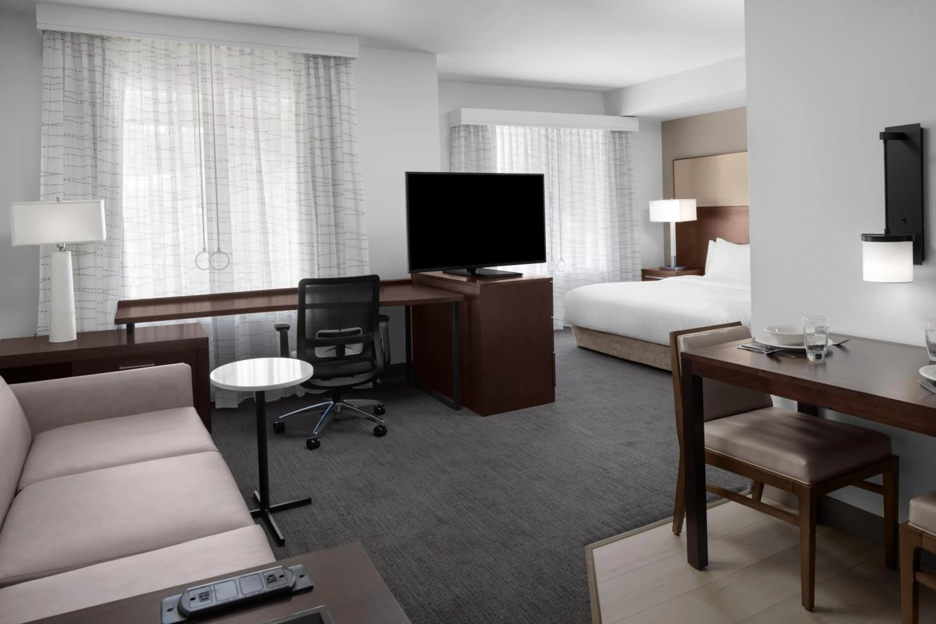 Bedroom in Residence Inn by Marriott Santa Clarita Valencia