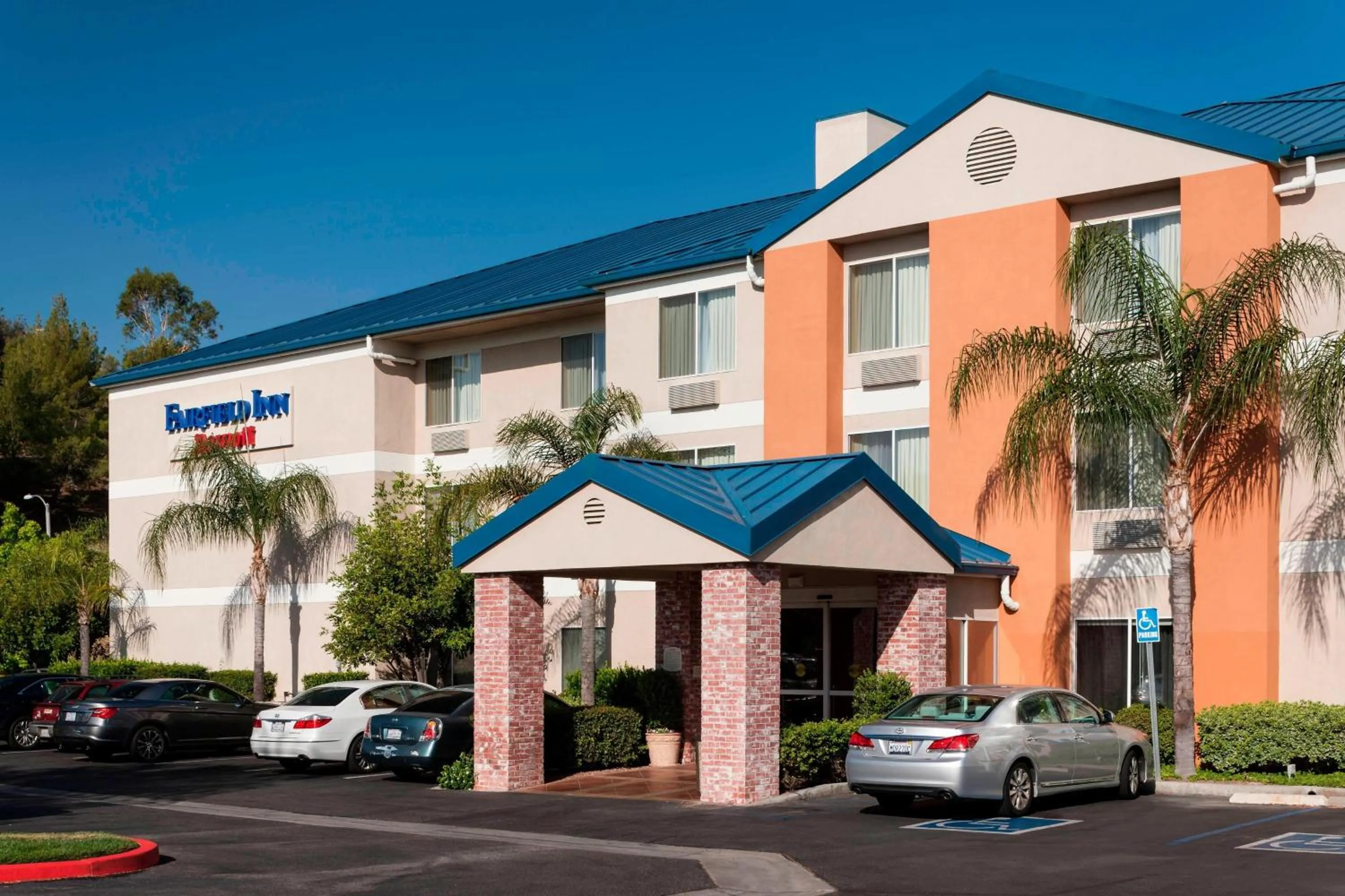 Property building in Fairfield Inn by Marriott Santa Clarita Valencia