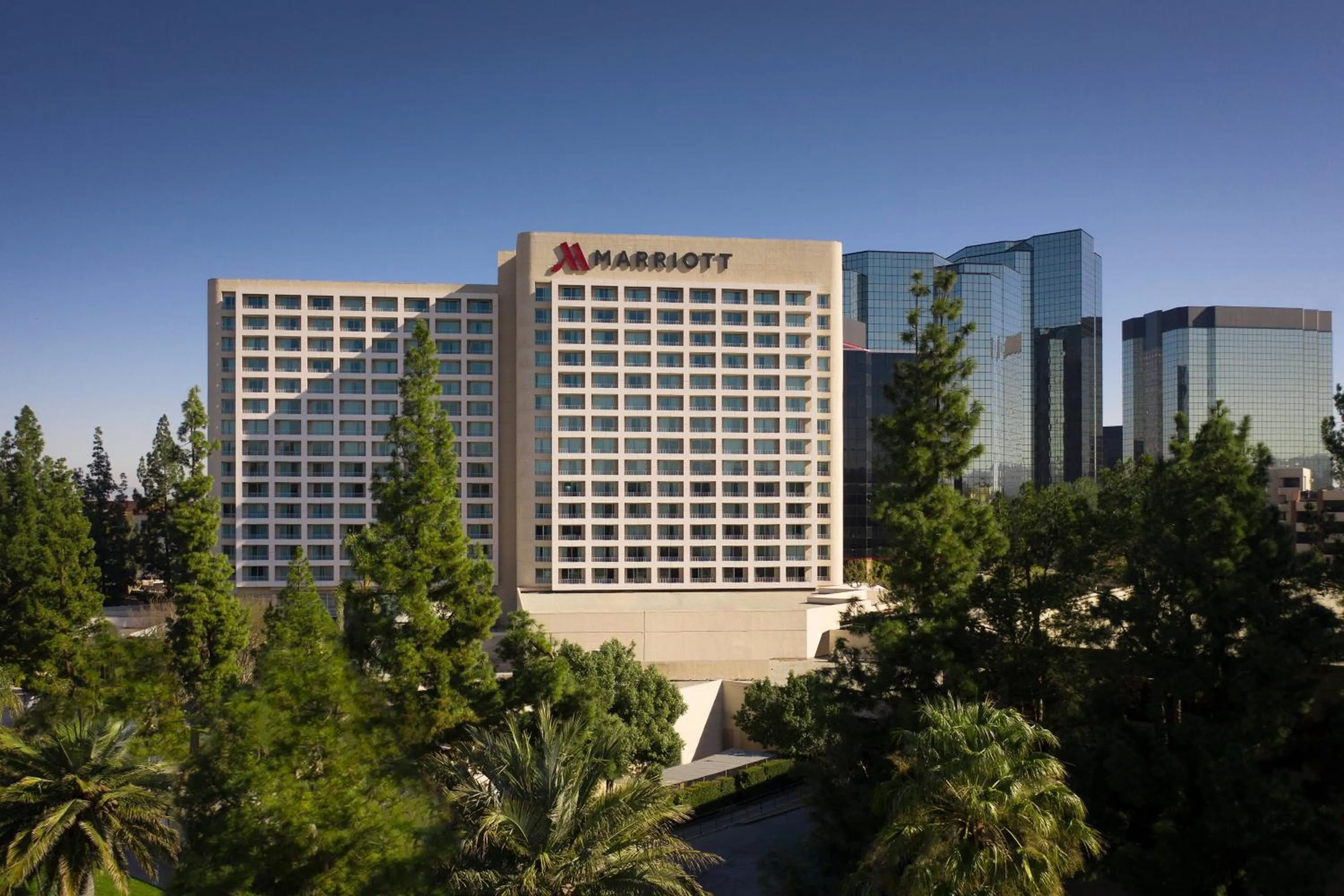 Property building in Warner Center Marriott Woodland Hills