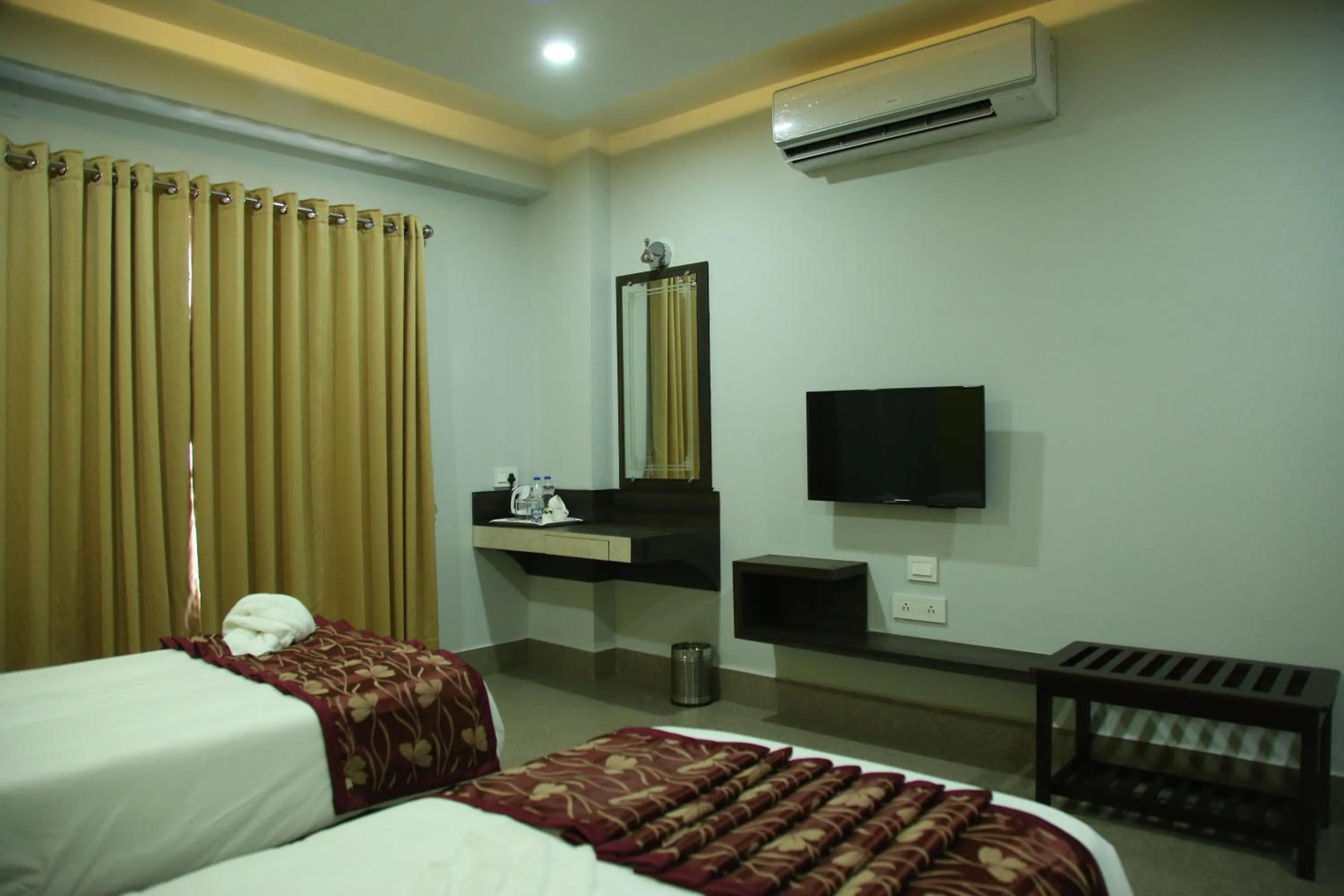 Photo of the whole room, Bed in The Loft Hotel, Siliguri